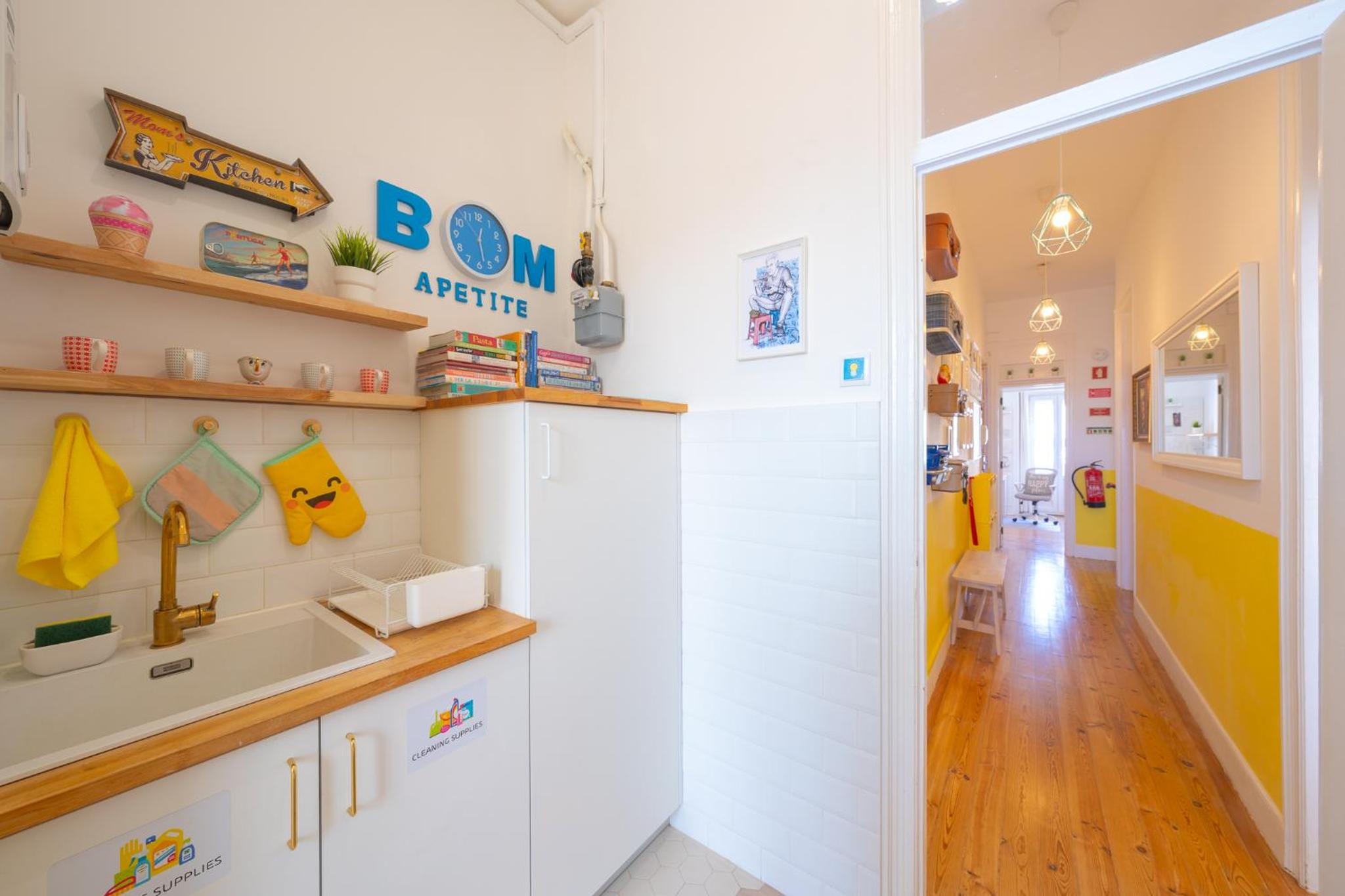 Wanderful Home - Travel Themed Apartment view 3