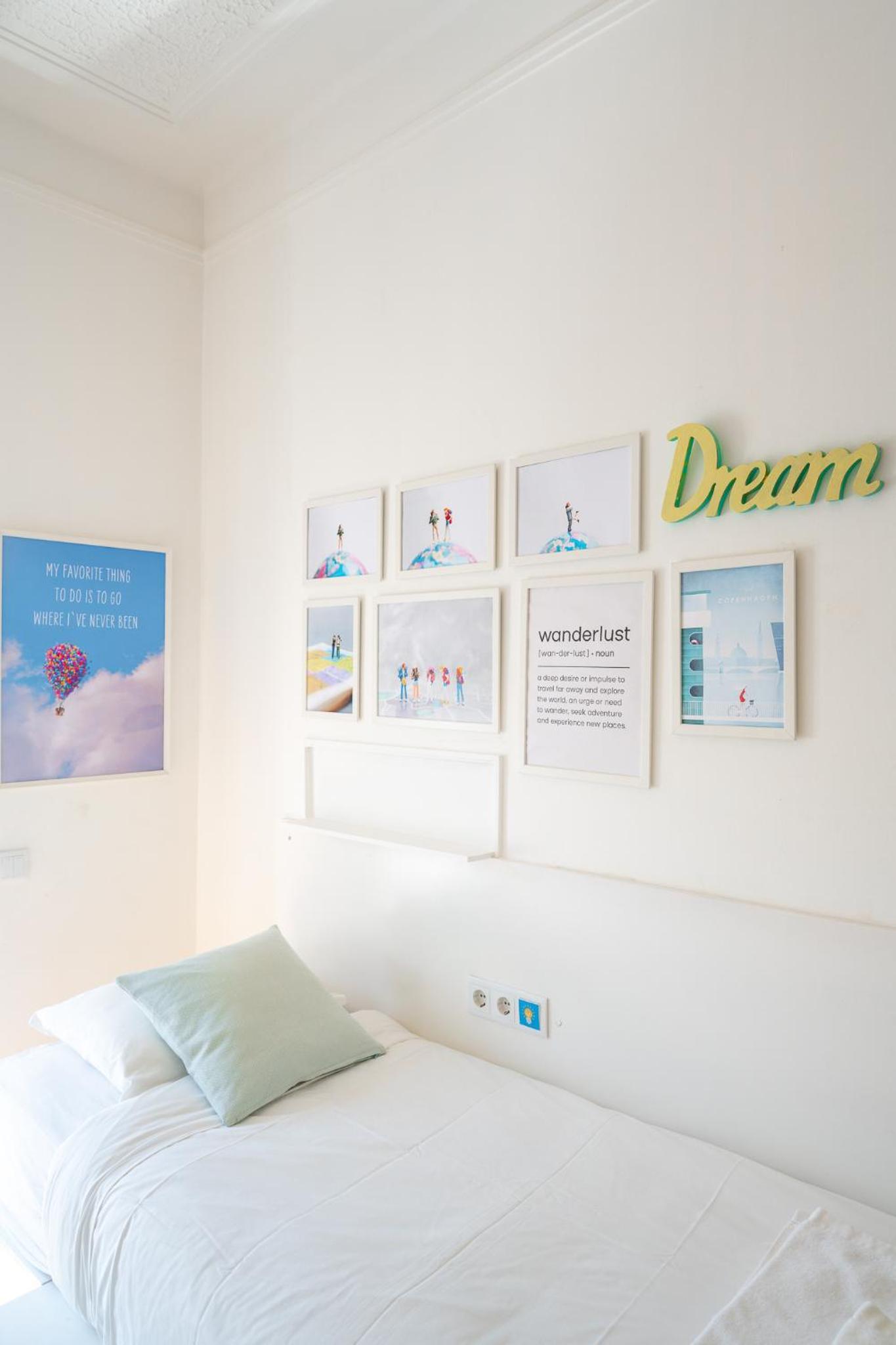 Wanderful Home - Travel Themed Apartment view 4