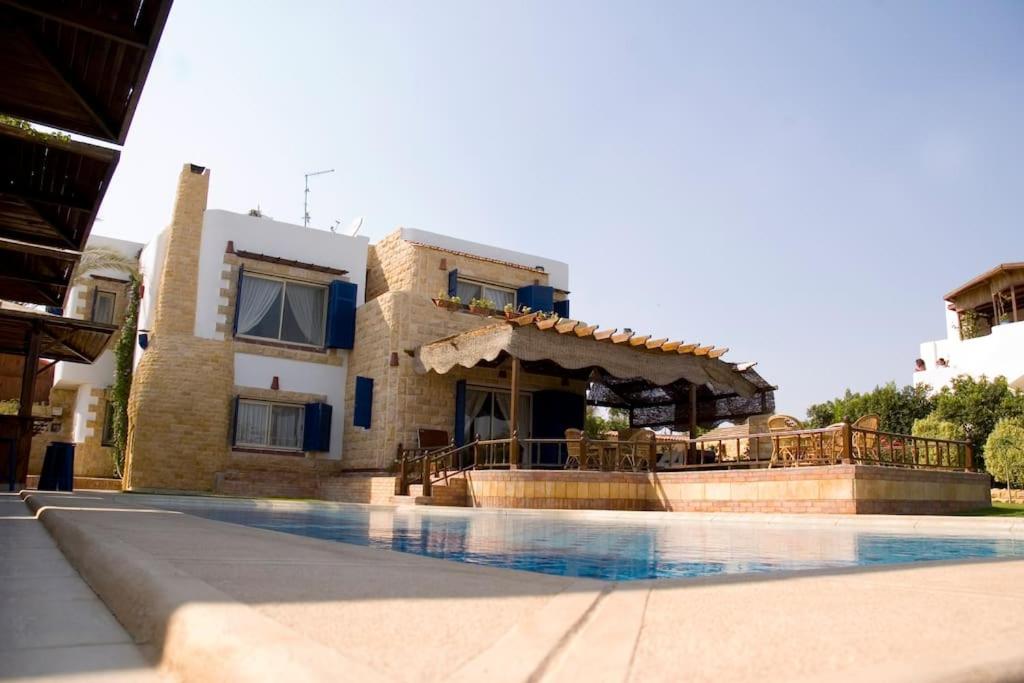Sandorini Villa for Rent