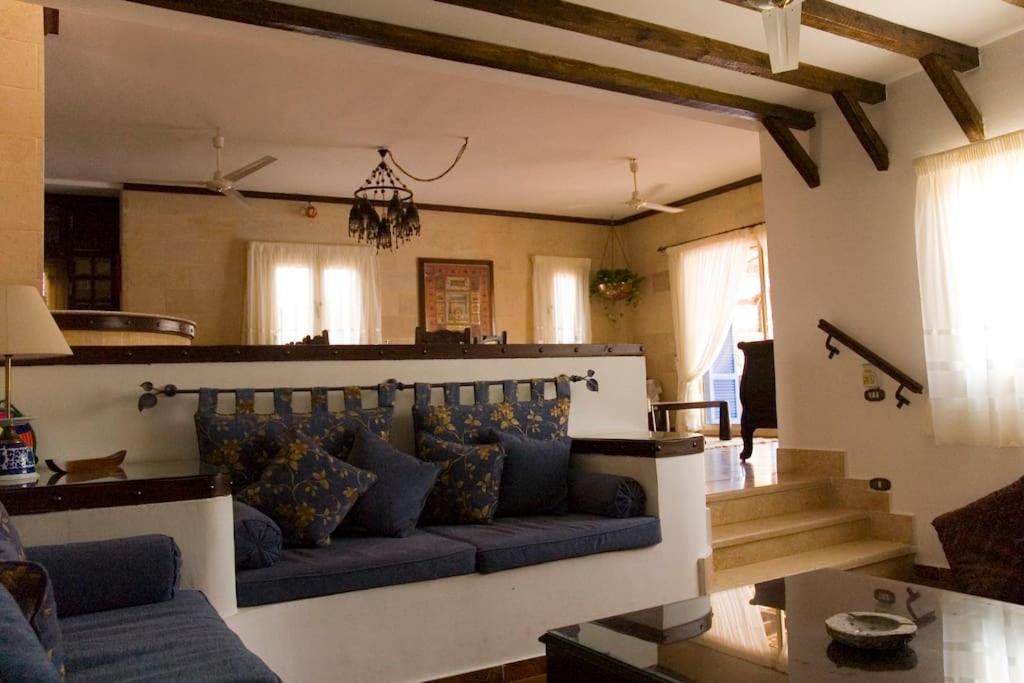 Sandorini Villa for Rent