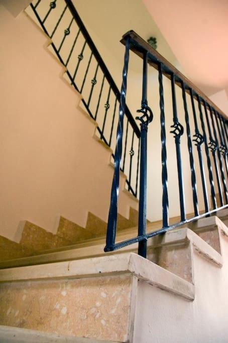 Sandorini Villa for Rent