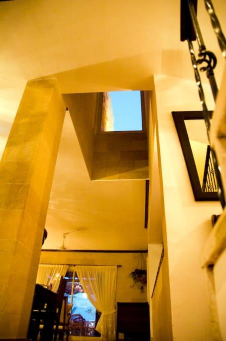 Sandorini Villa for Rent