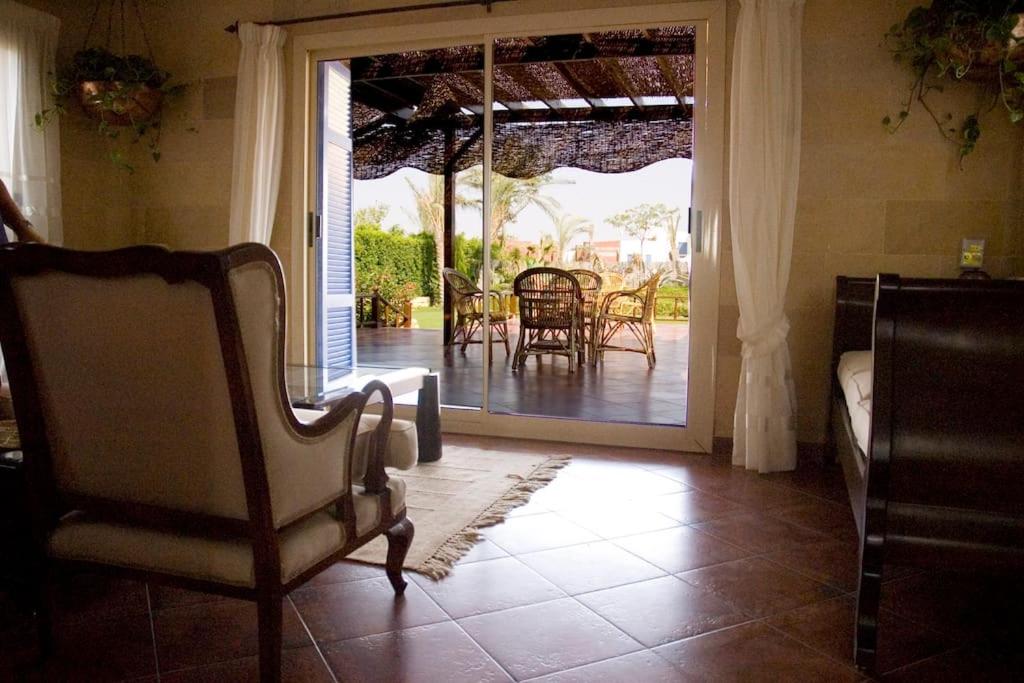 Sandorini Villa for Rent