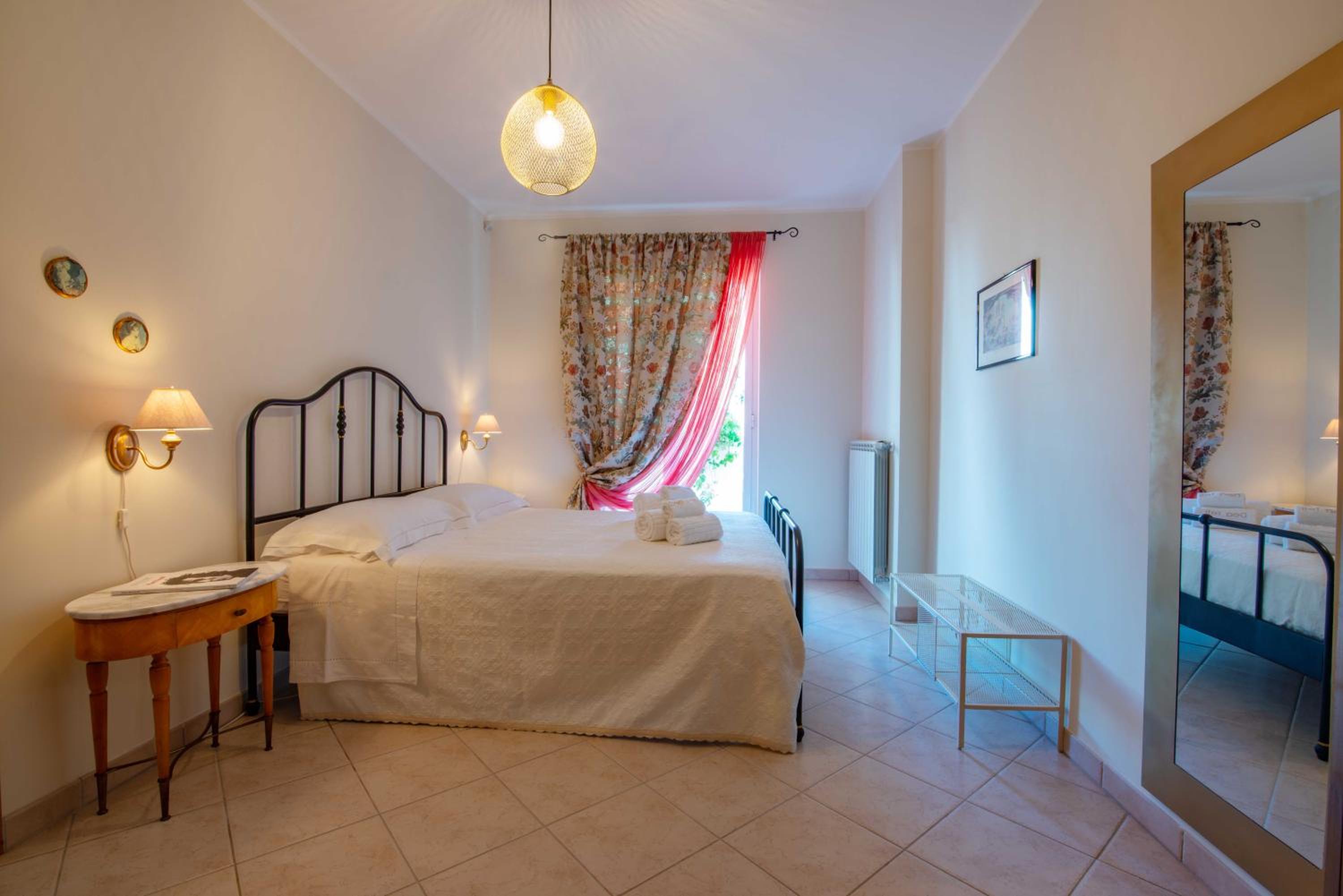 B&b Dea Teti view 4