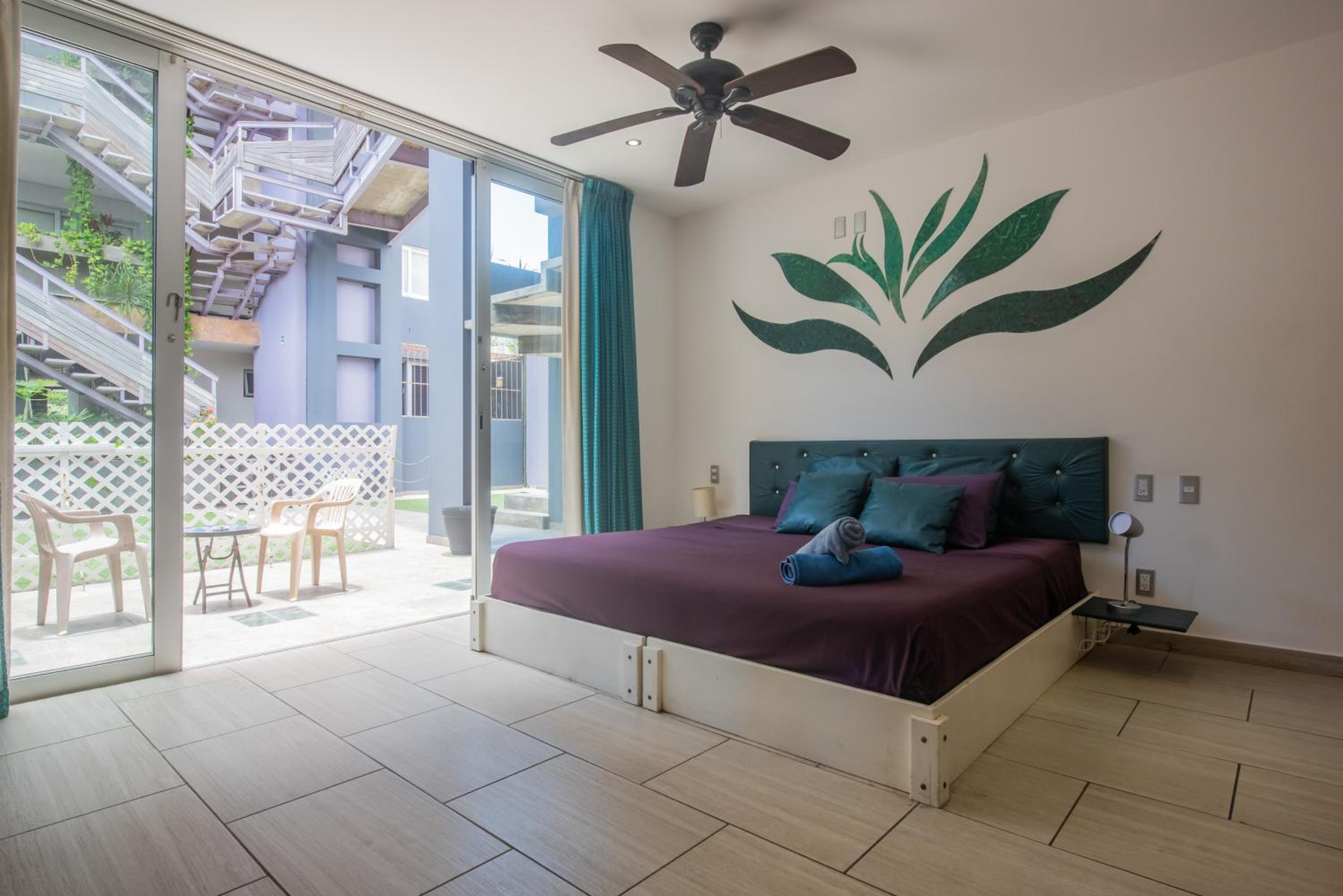 Iris Studios & Apartments — photo 11