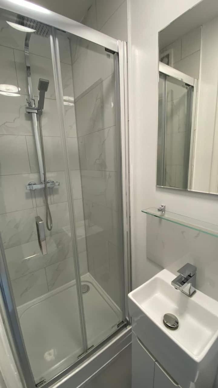 Oxford Vacations - Westminster Guest House - Property Image 32