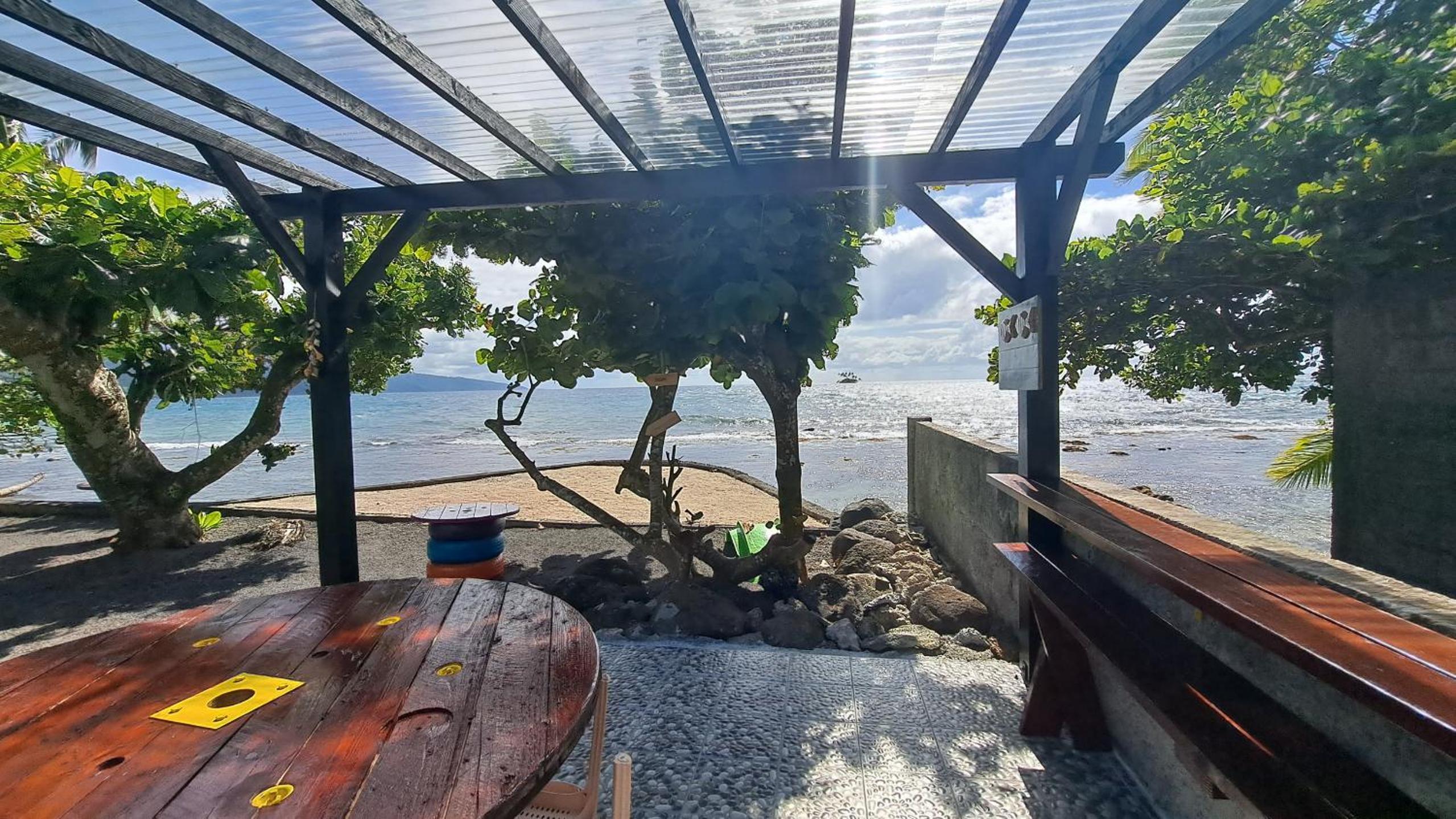 TAHITI - Motu Nono Beach View
