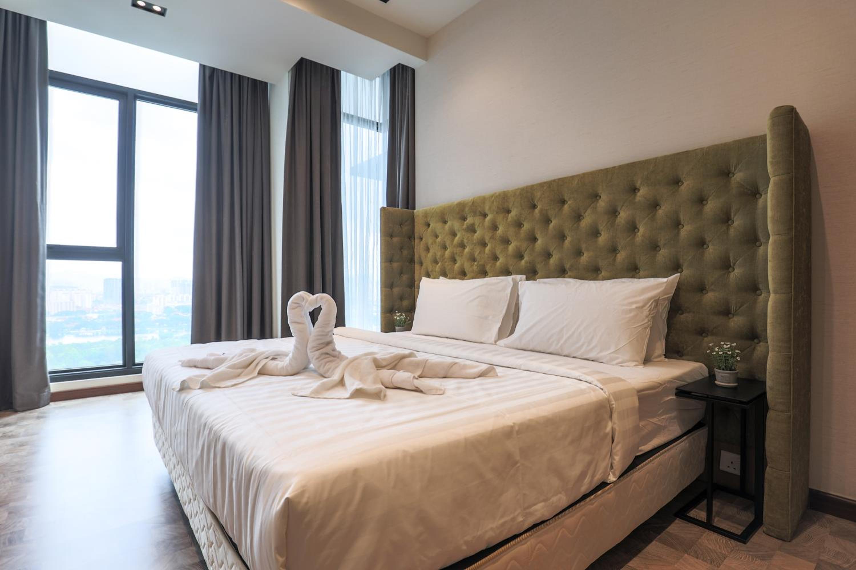 ExpressionZ Suites KLCC by EC