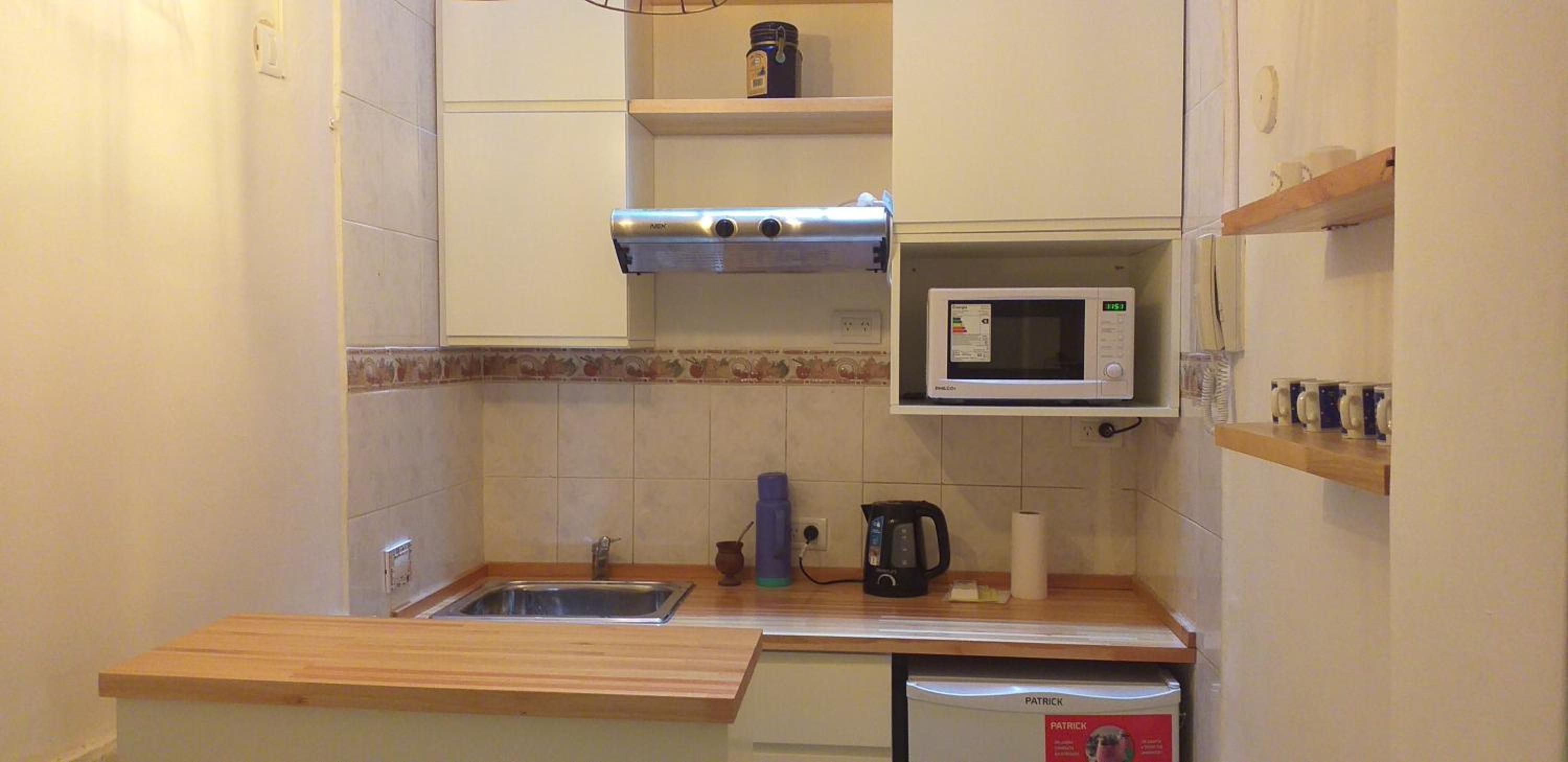 Céntrico y espacioso monoambiente con cocina