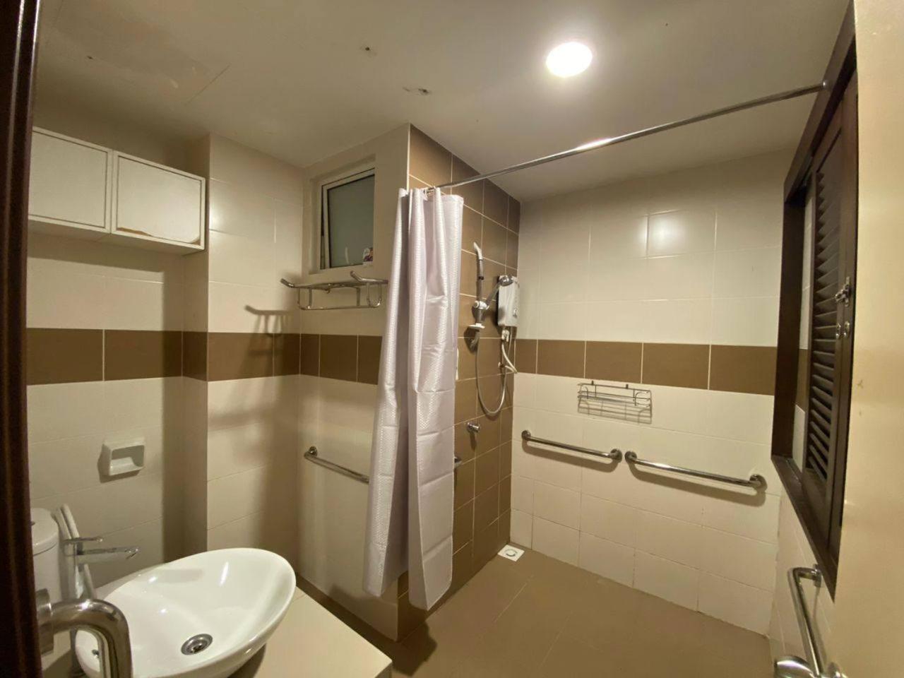 Junikastay BLagoon Melaka