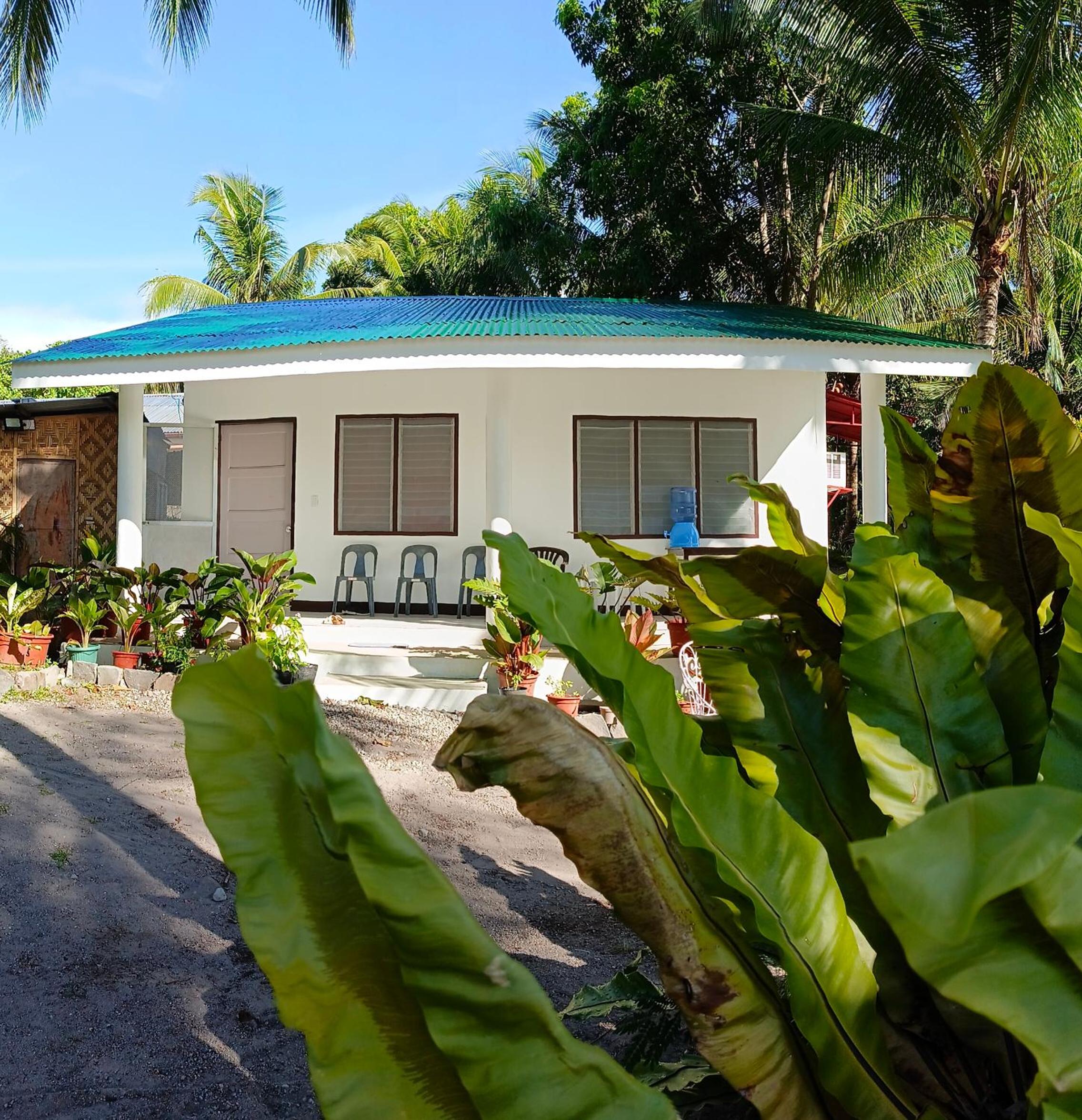 S&Rs Cottages And Rentals view 5