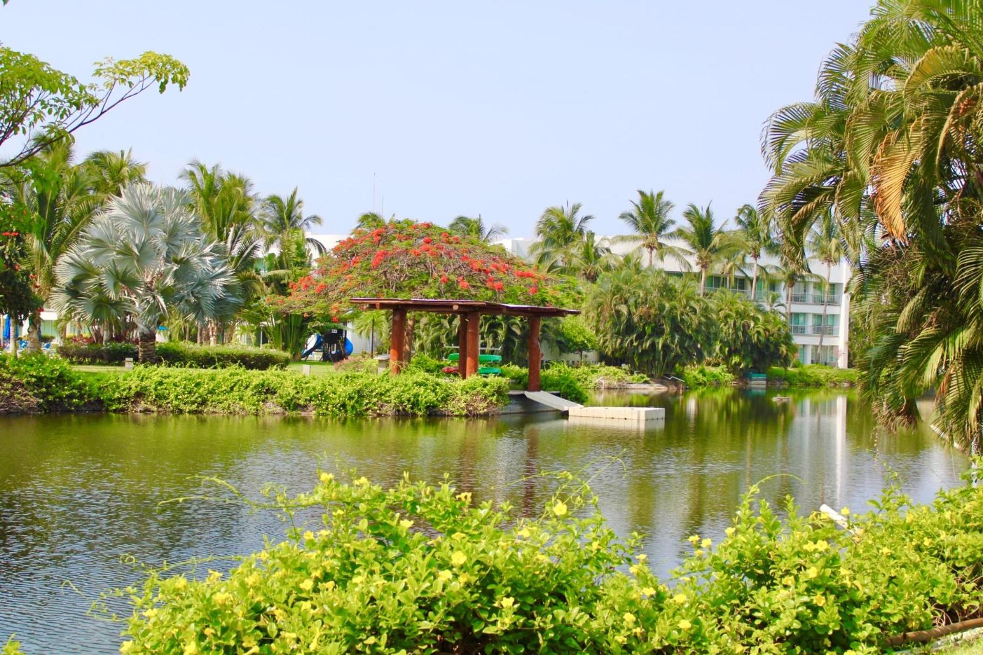 Mayan Lakes
