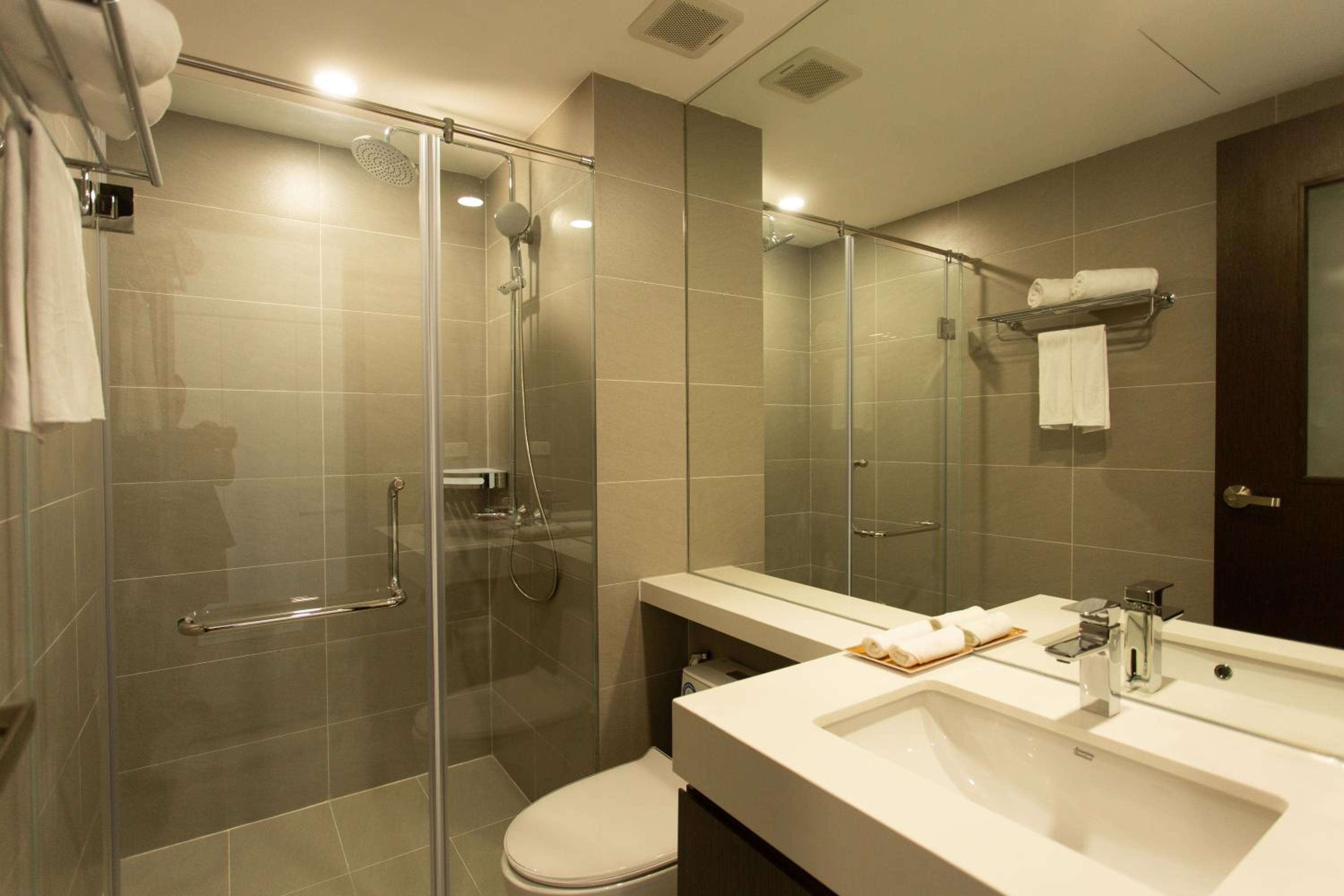 The Carnation Apartment Ha Noi 03