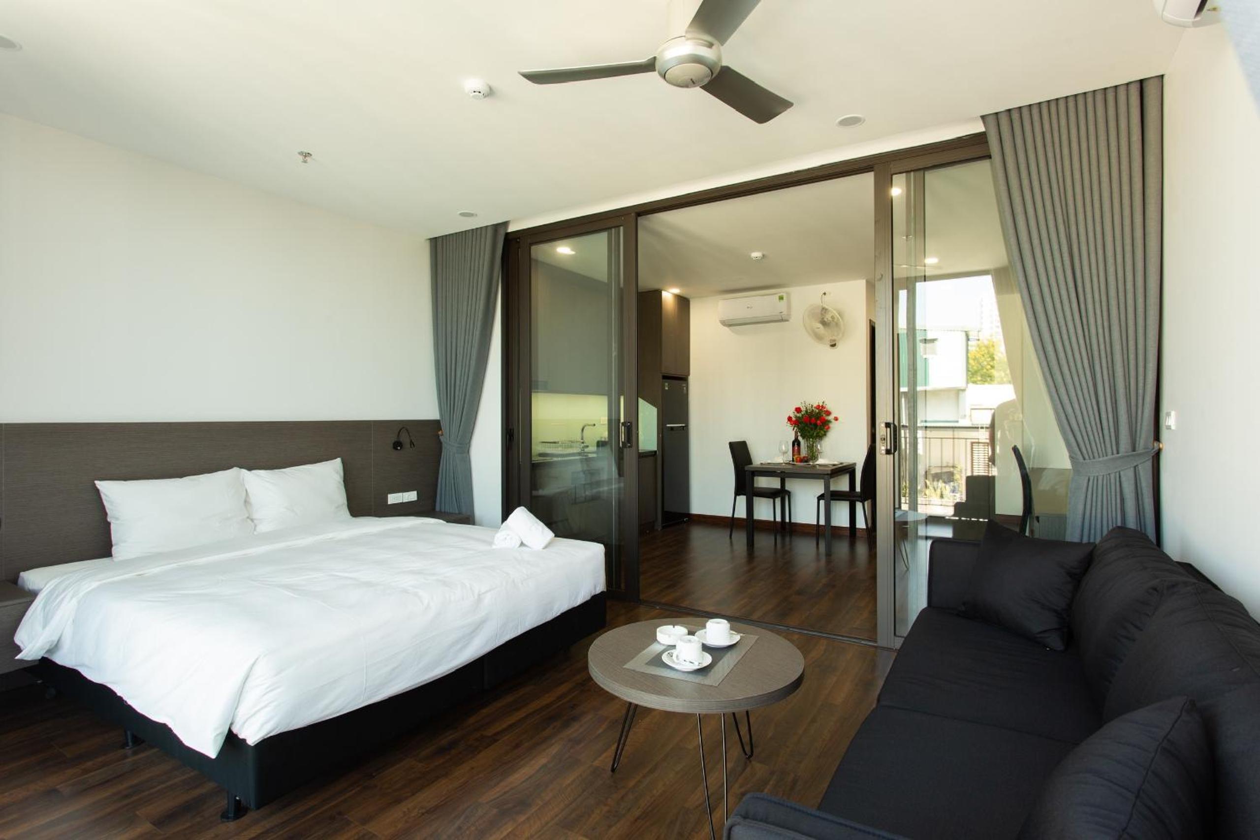 The Carnation Apartment Ha Noi 03
