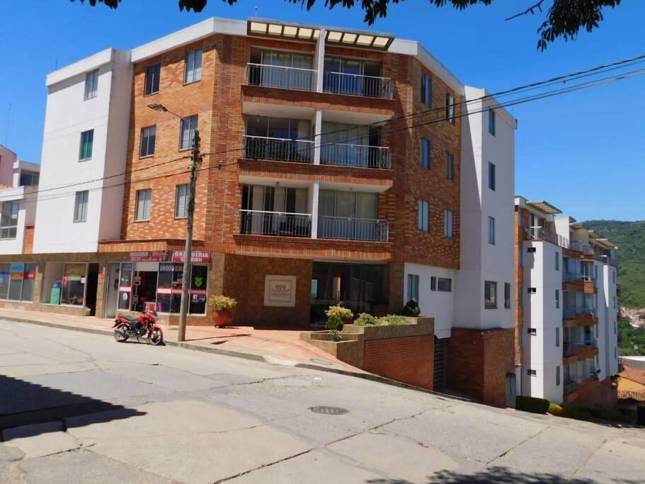 Apartamento con maravillosa vista al río Fonce