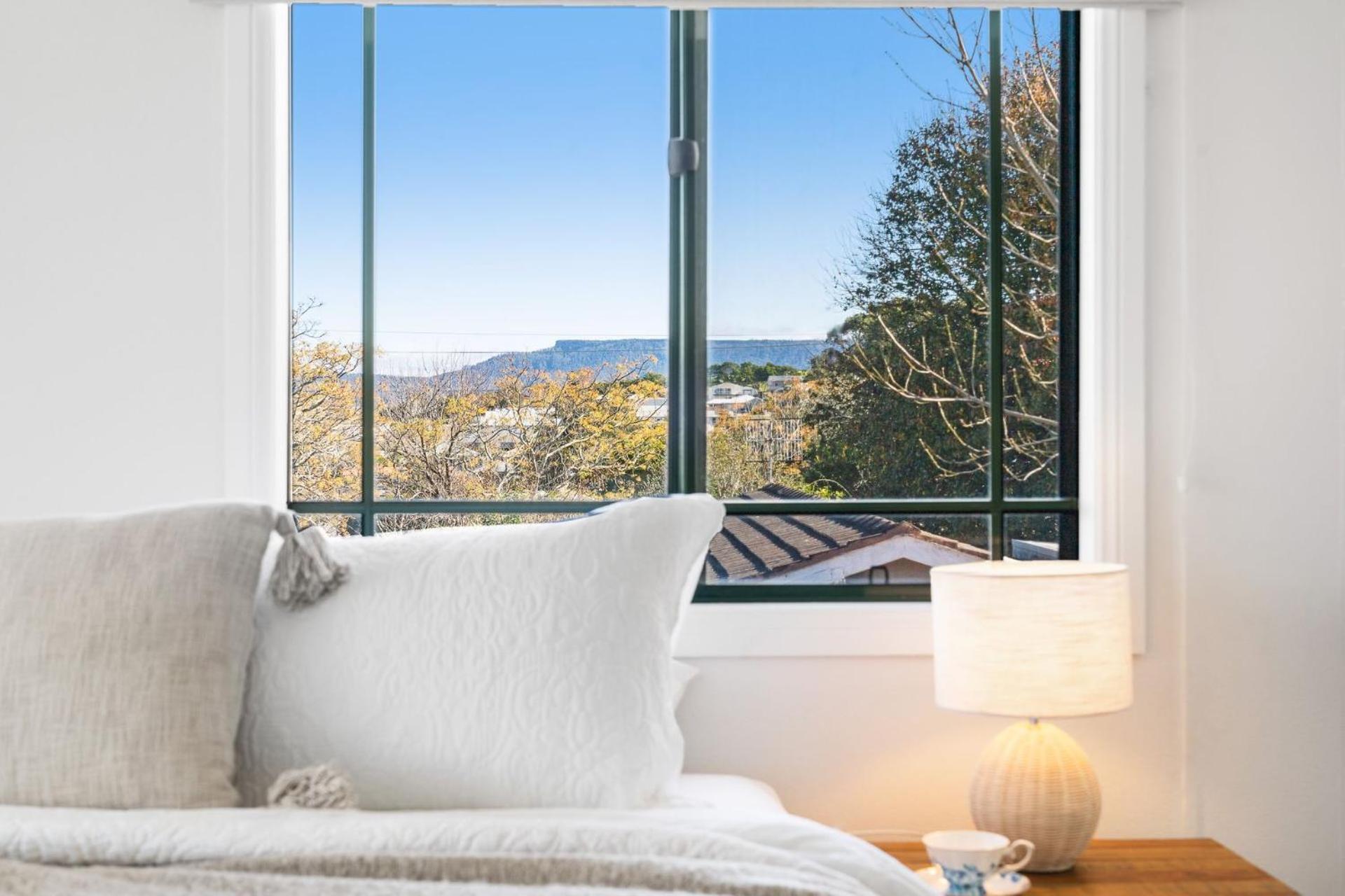 Mountain Views Milton - renovated home near village