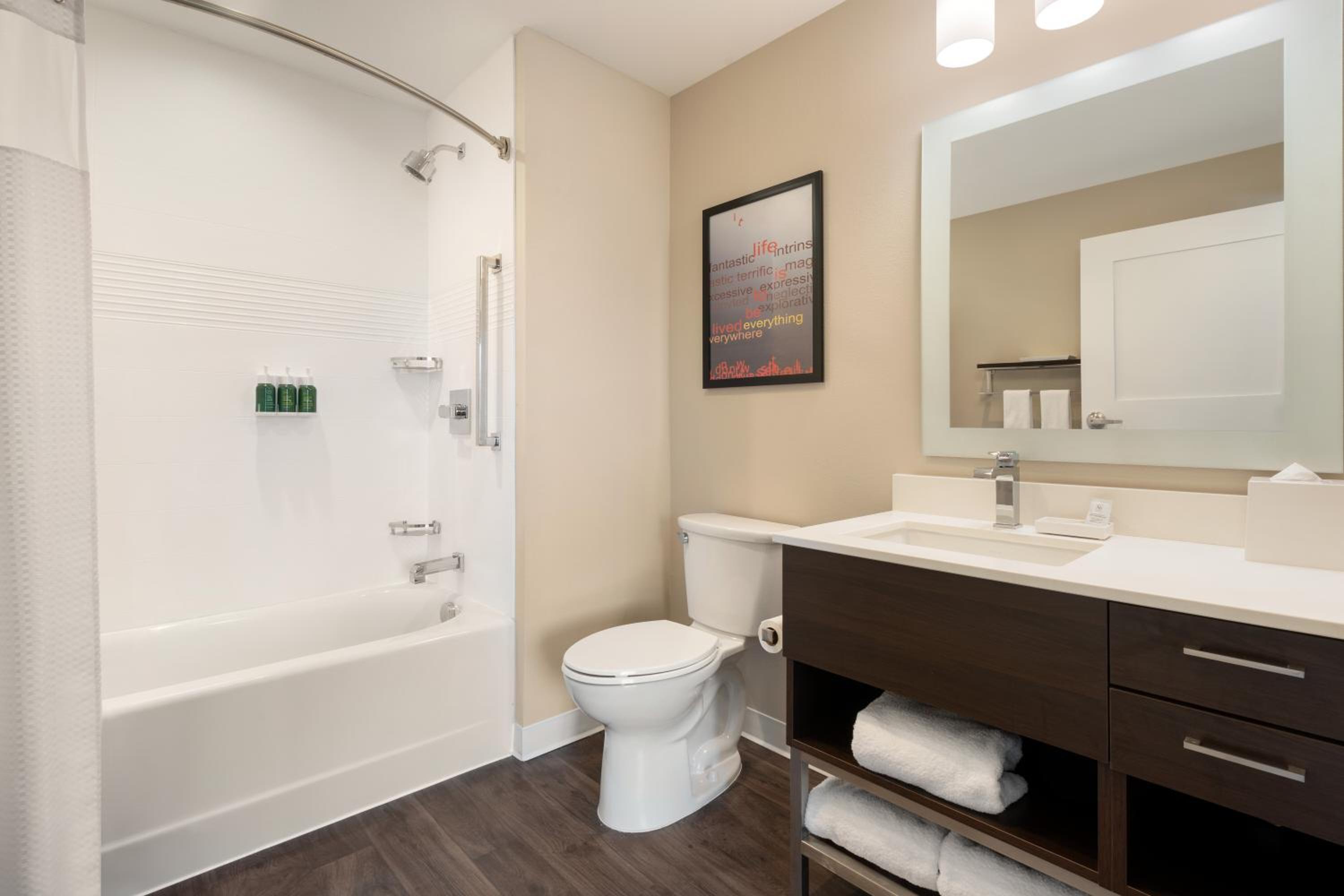 Logan Vacations - TownePlace Suites by Marriott Logan - Property Image 27