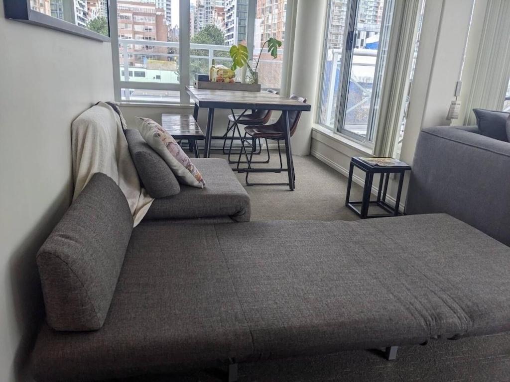 Penthouses of Beach Ave