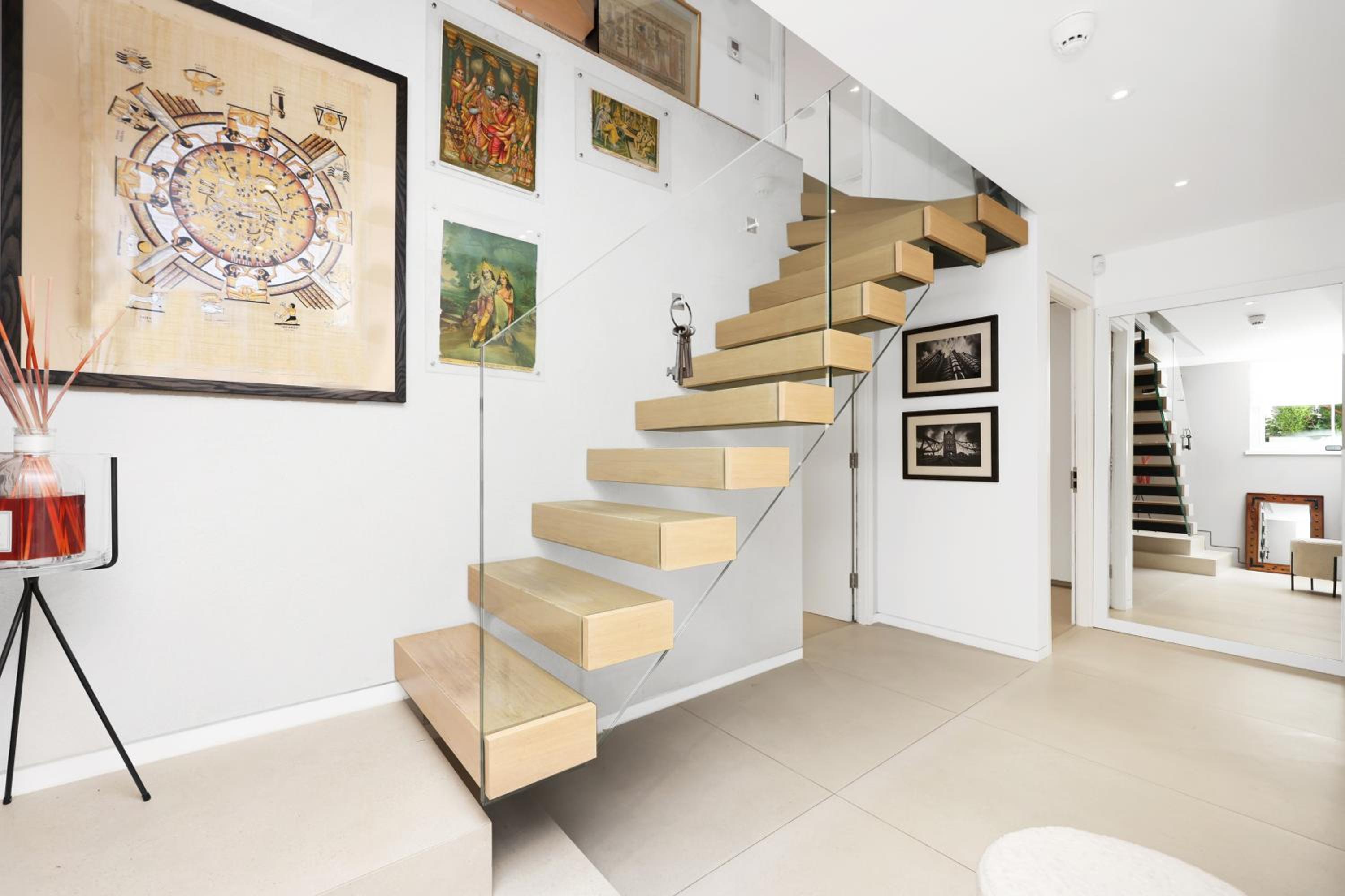Luxury 3 Bed House by Hyde Park, Bayswater