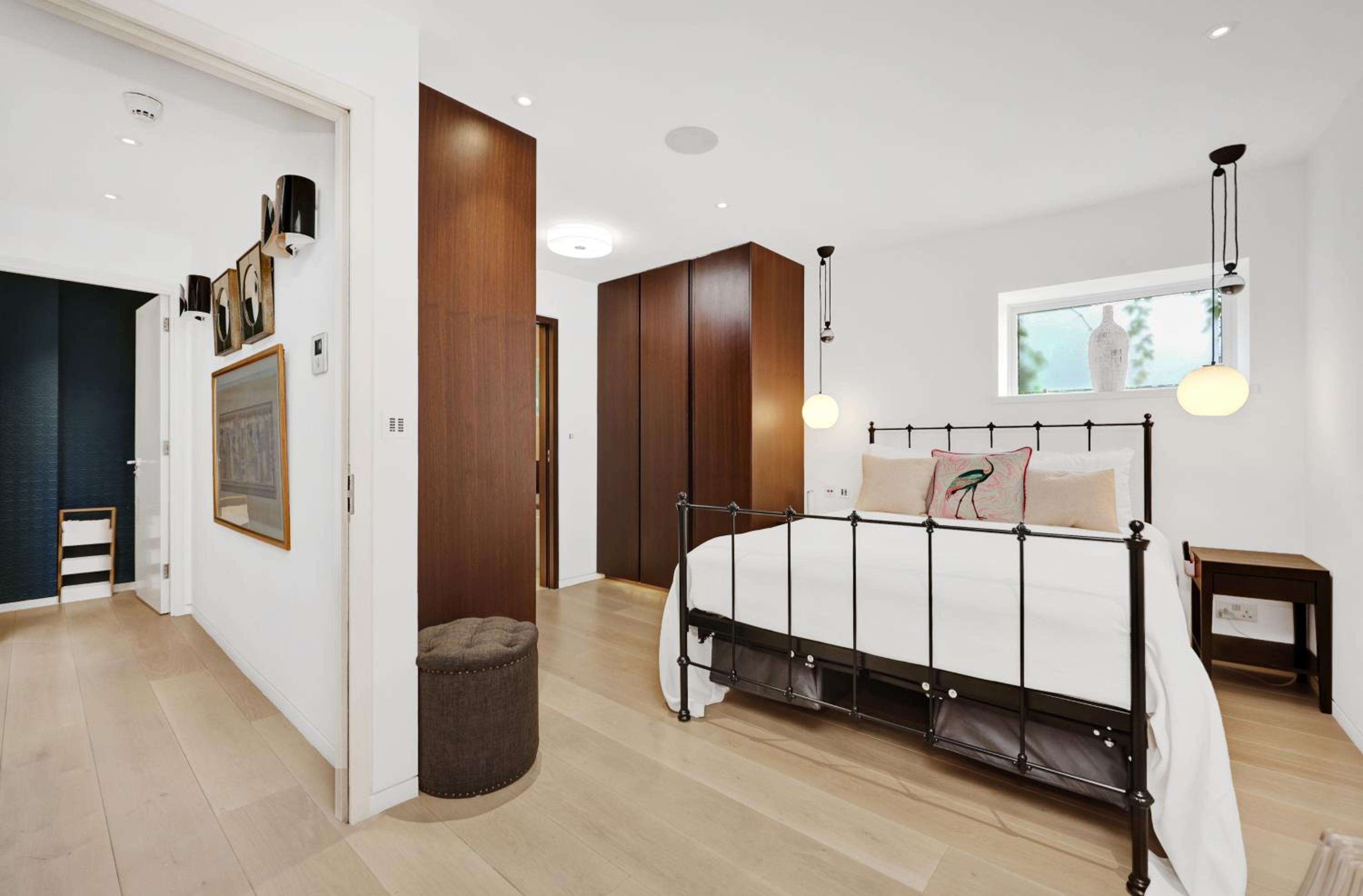 Luxury 3 Bed House by Hyde Park, Bayswater