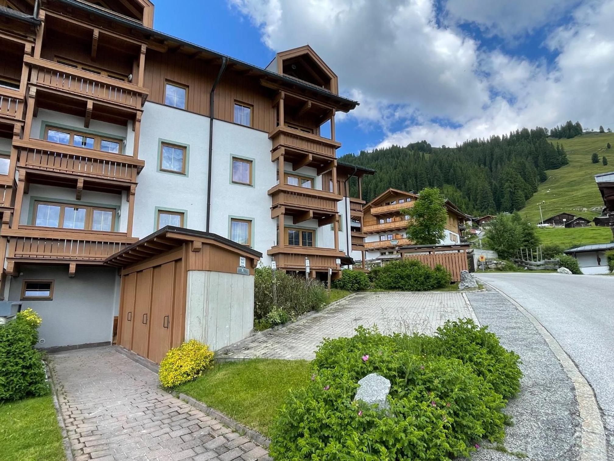 Königsleiten Ski- und Wanderwohnung Top 40 an der Piste und Lift