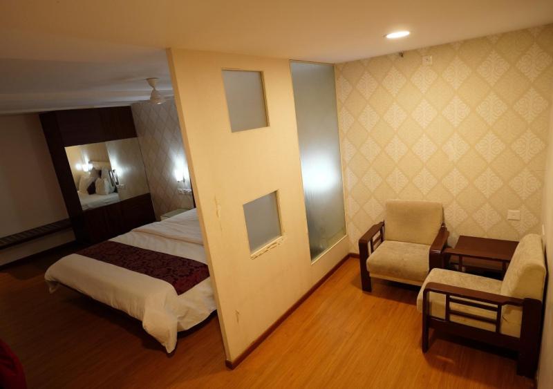 hotel room