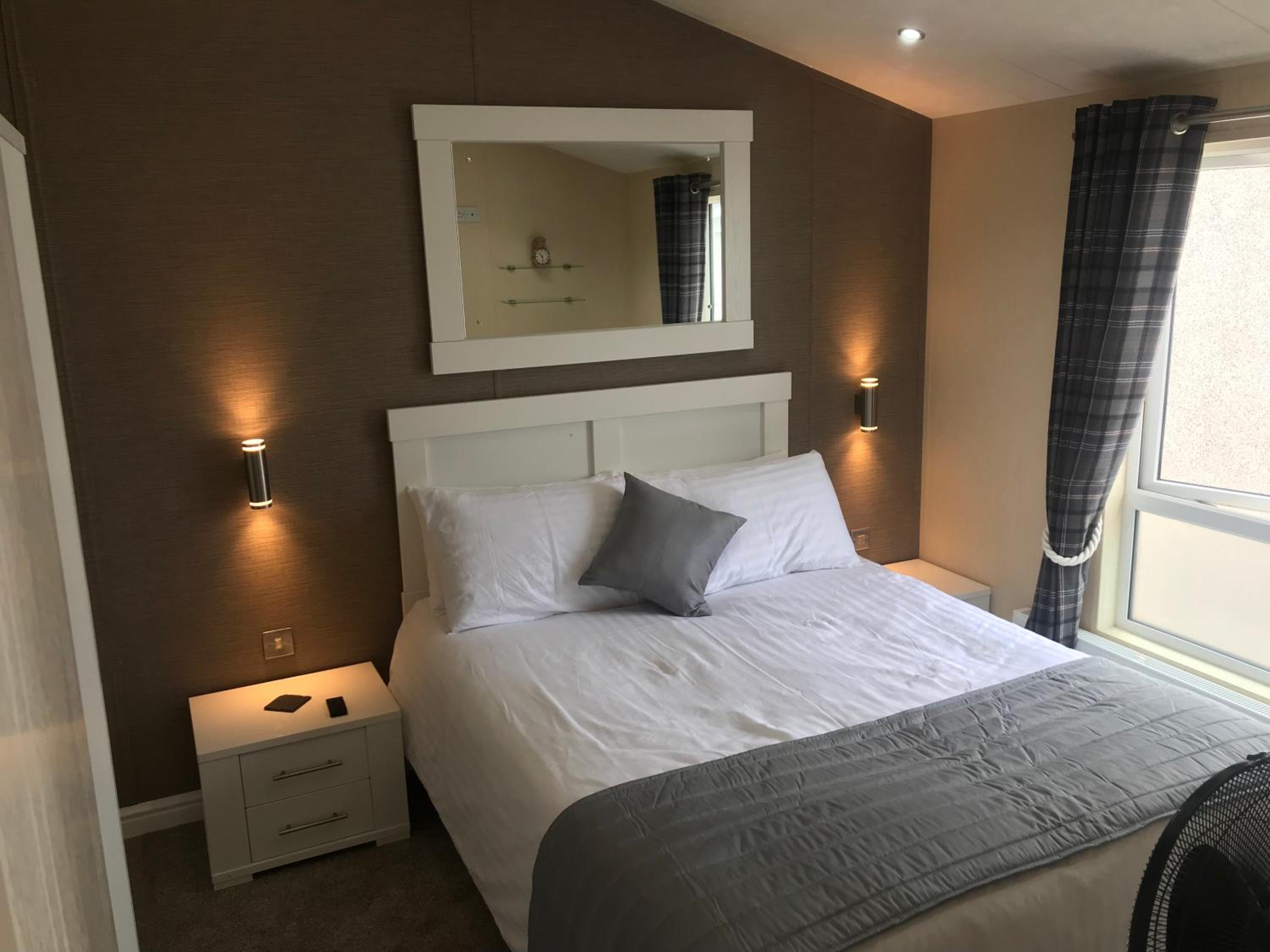 Hot Tub Accommodation North Wales Lodge view 4