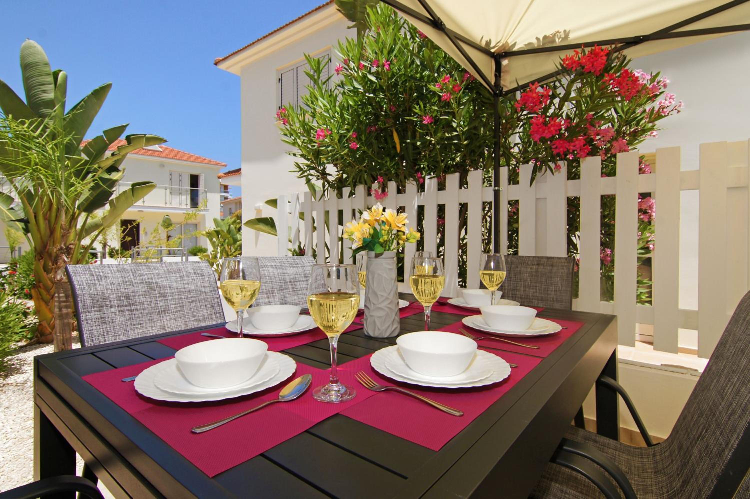 Villa Adonia - 30m from Pernera Beach