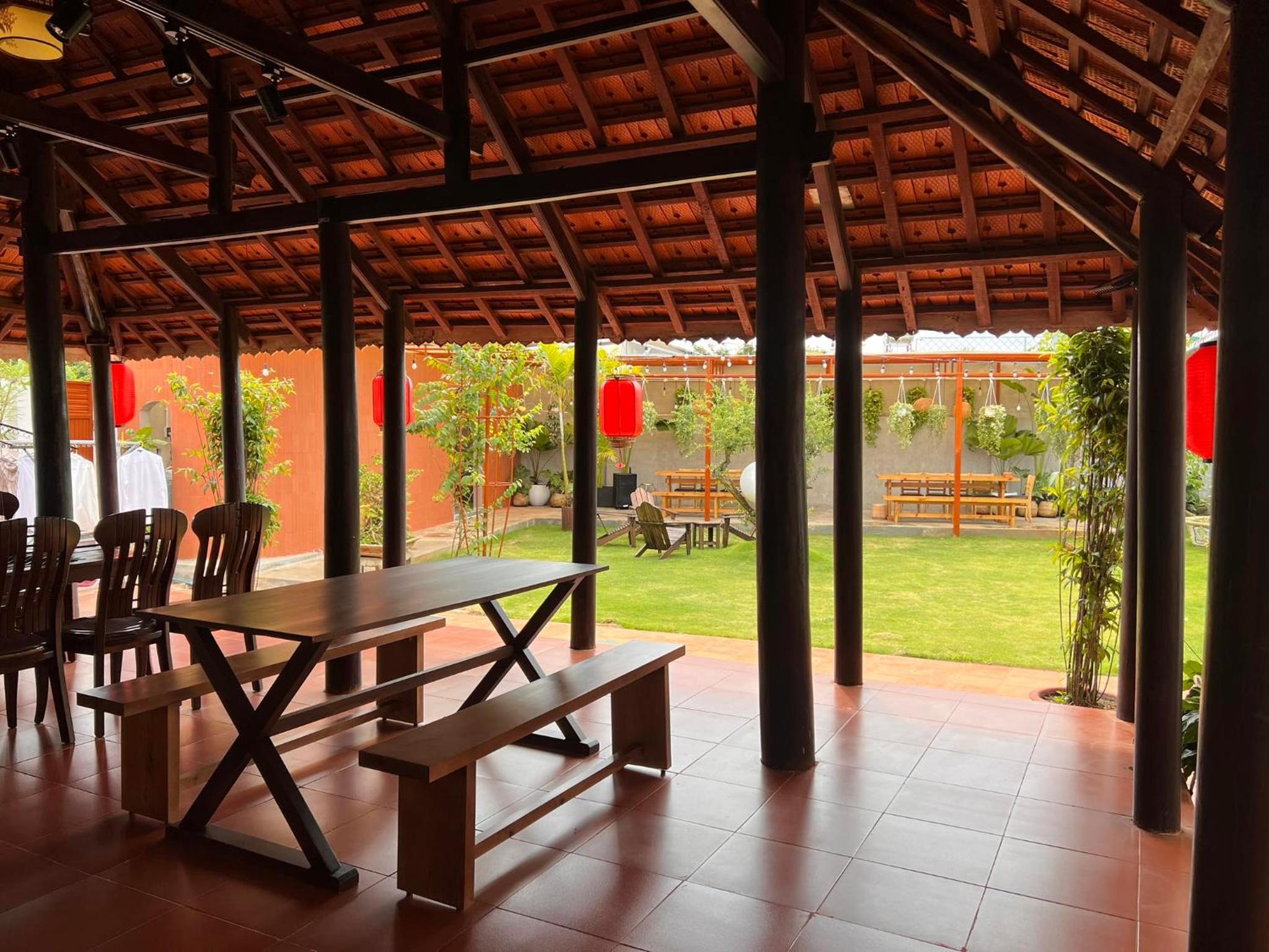 MOONLIGHT Homestay & Hotel