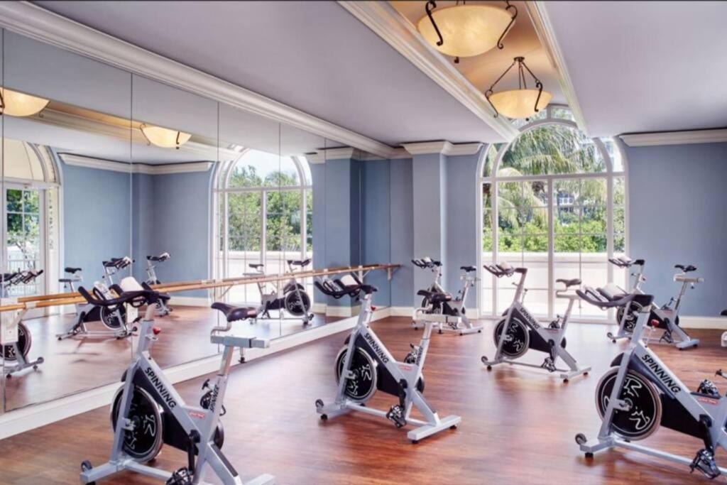Charming 5 Star Condo Unit Situated at Ritz Carlton-Key Biscayne