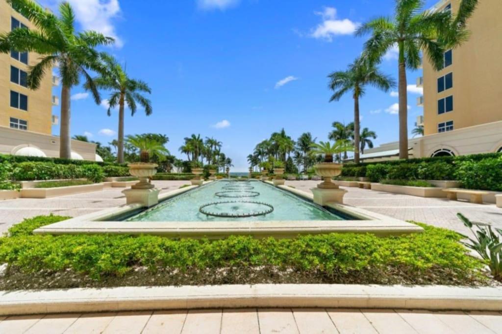 Charming 5 Star Condo Unit Situated at Ritz Carlton-Key Biscayne
