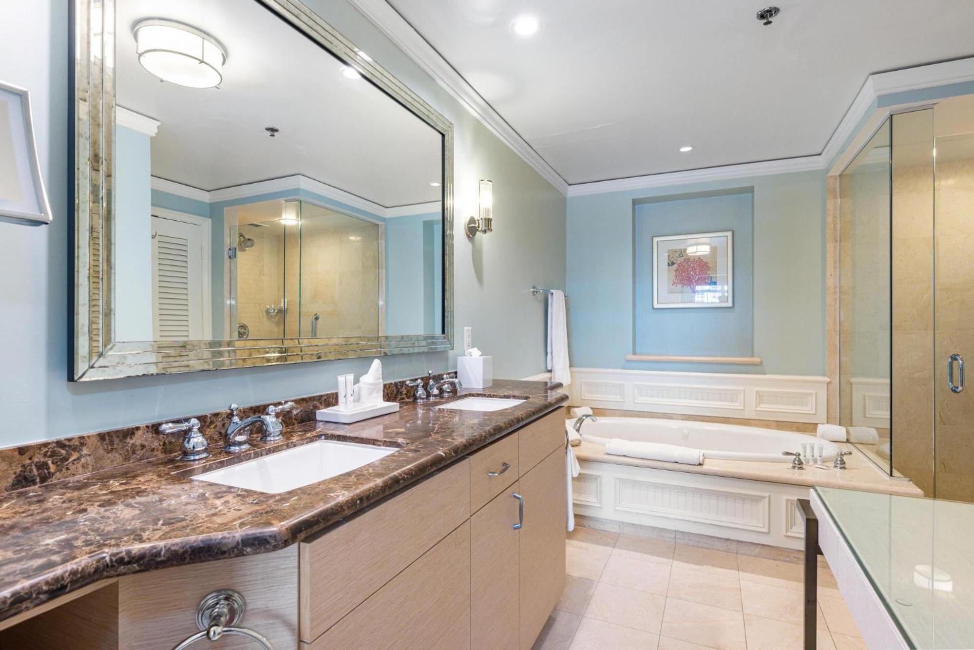 Unique 1BR Suite Condo Located at Ritz Carlton-Key Biscayne