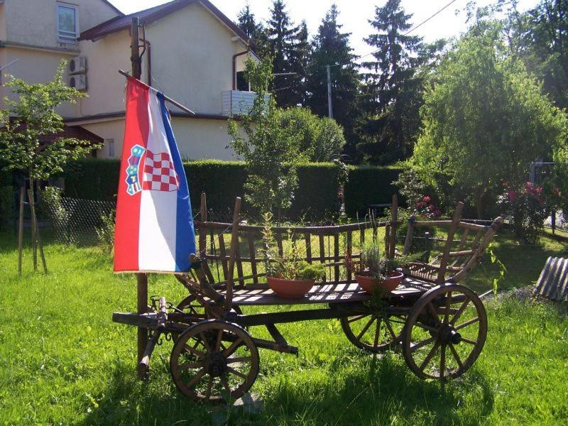 Guest House Ivac Inn Zagreb Airport