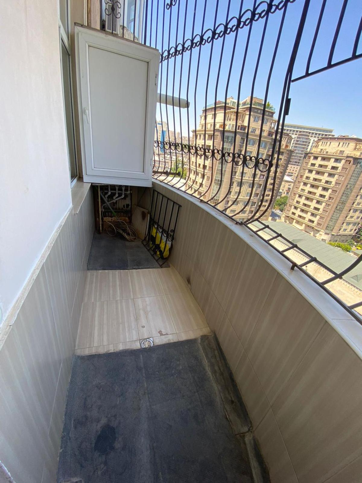Viva 3 room apartment with jacuzzi two kilometers from the center