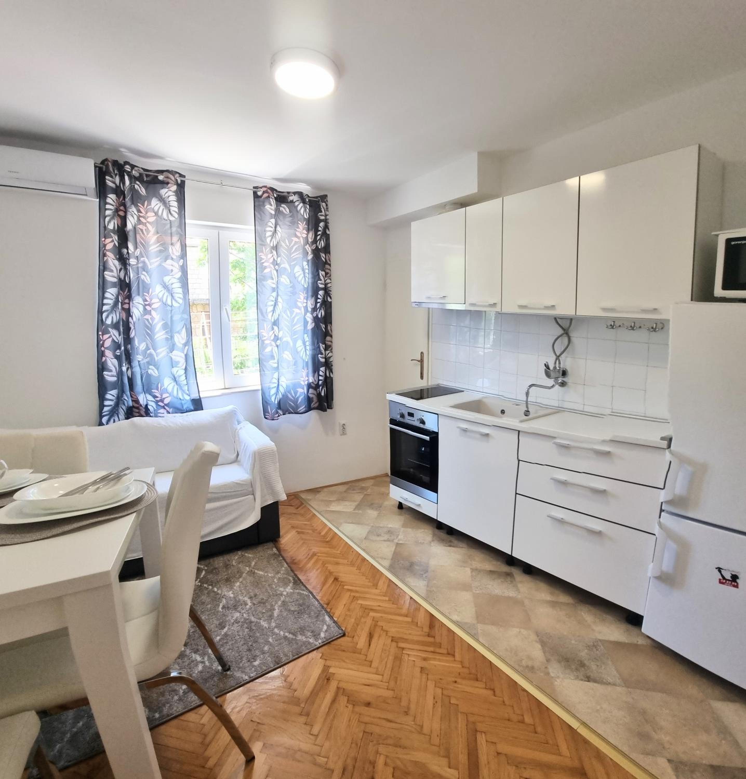 APARTMENT LEA BAYVIEW