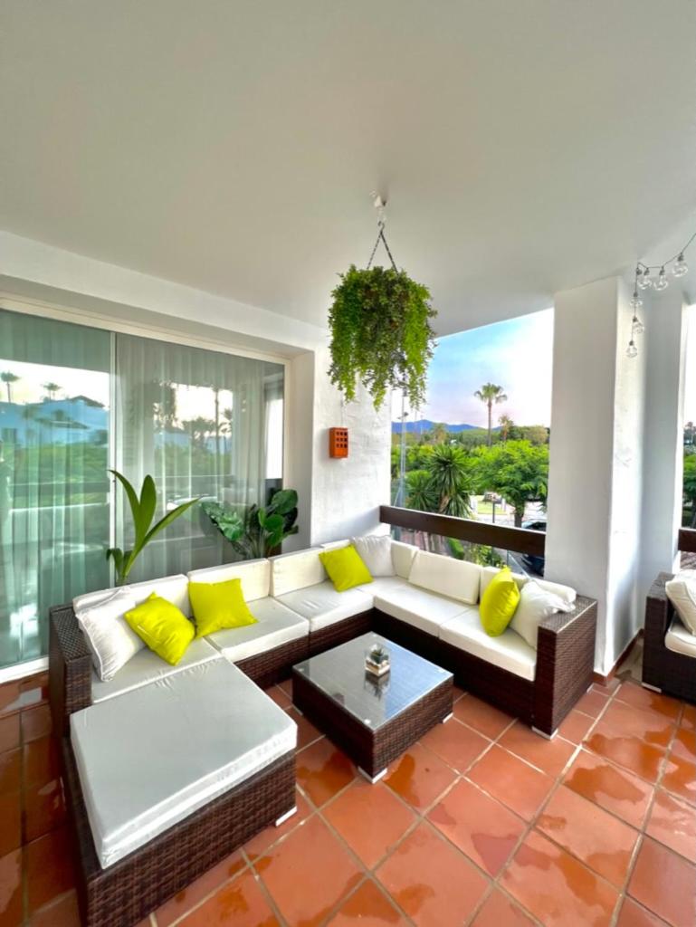 Relax Alcazaba Beach Apartment