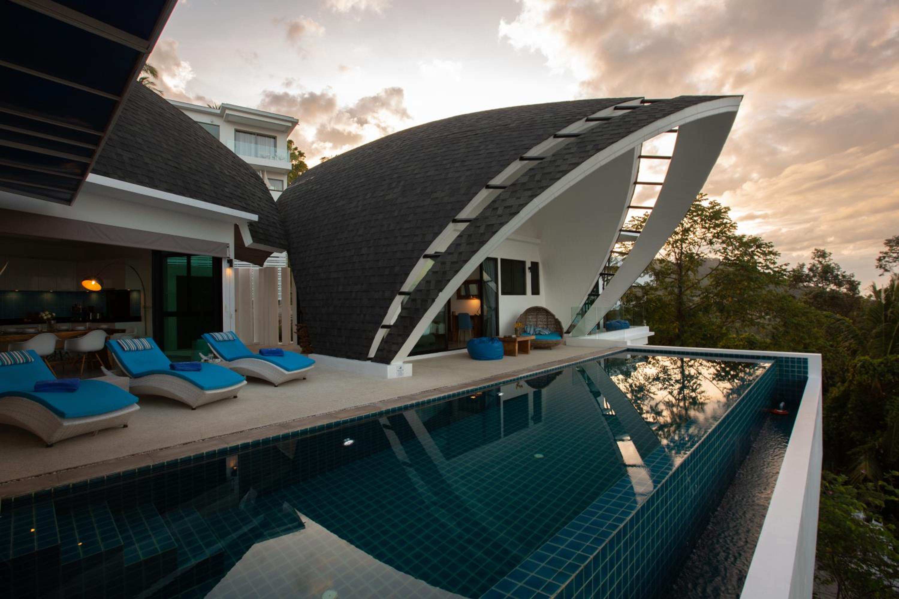 Villa La Moon Chaweng Noi 4BR