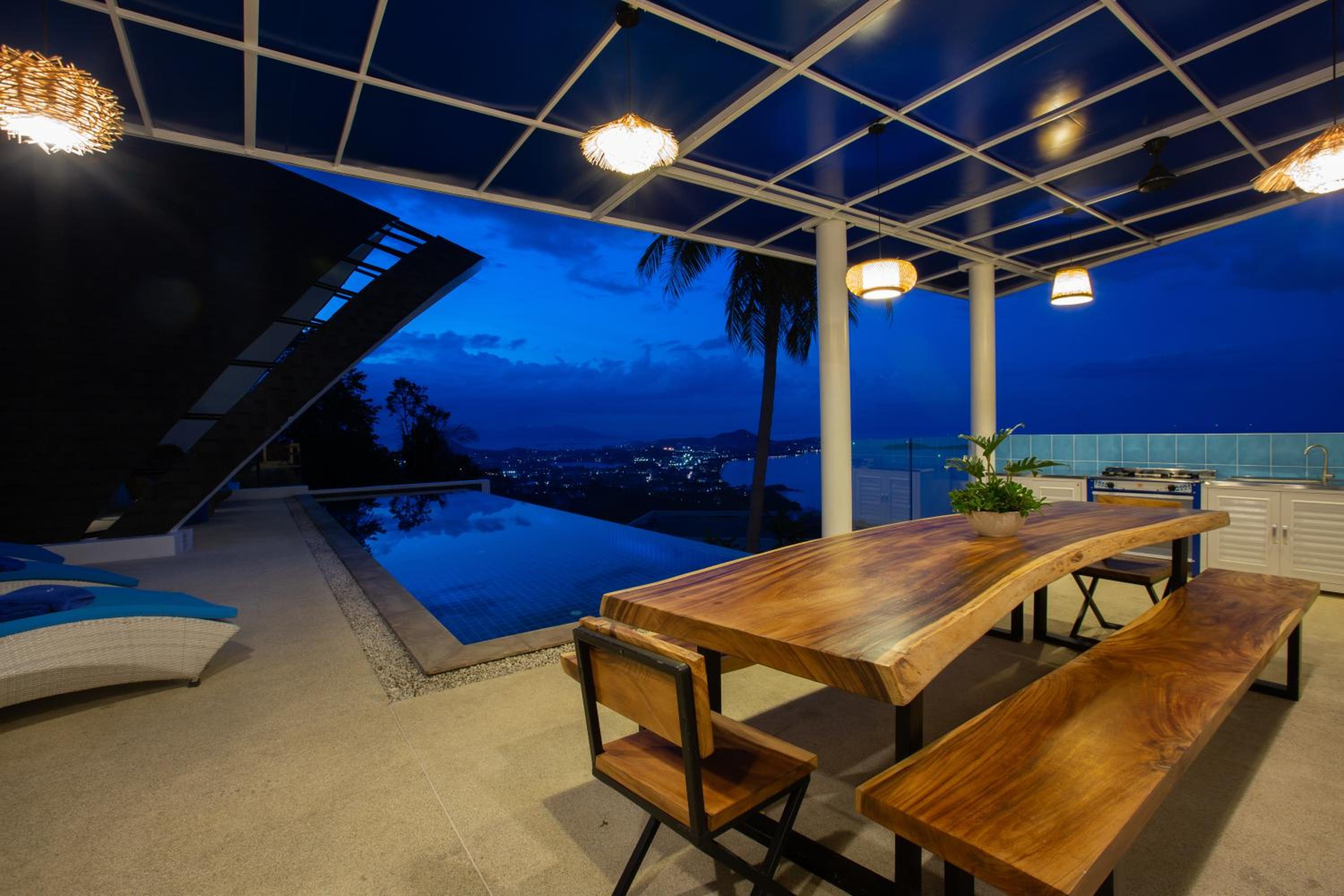 Villa La Moon Chaweng Noi 4BR