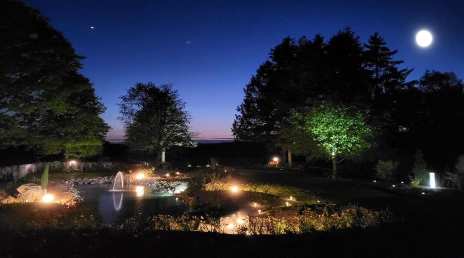 Komfort Ferienwohnungen mit Wellness-Garten - Gästehaus am Bachlauf - Losheim am See