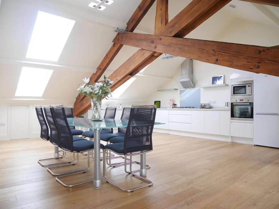 Stunning 3 Bedroom Penthouse in Ulverston Center view 5