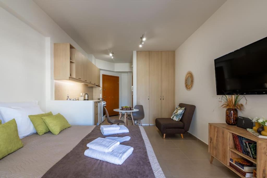 Araucaria Studio near Downtown