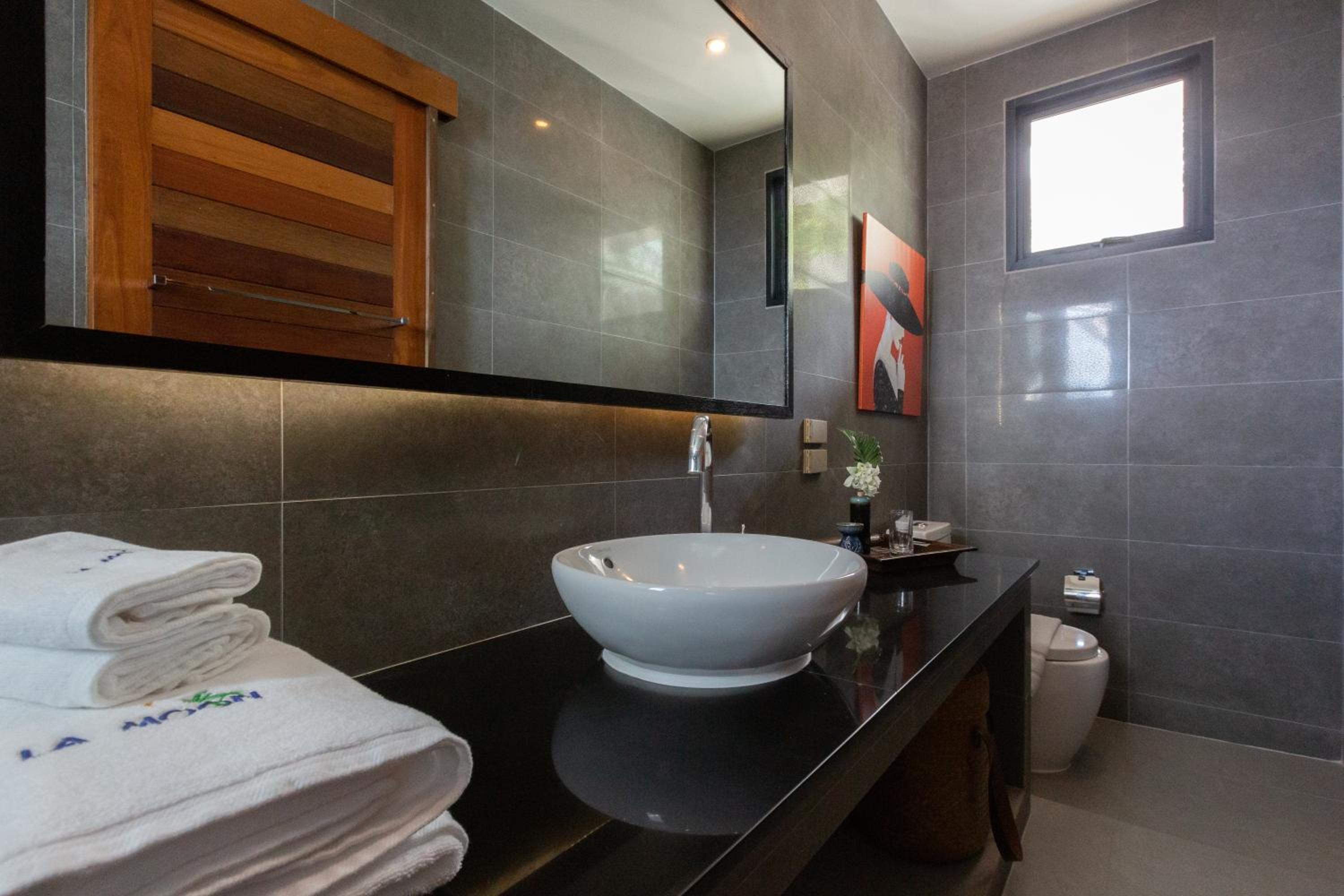 Villa La Moon Chaweng Noi 4BR