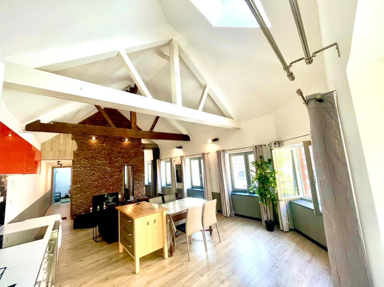 Appartements de Charme DADOU MONS BELGIUM