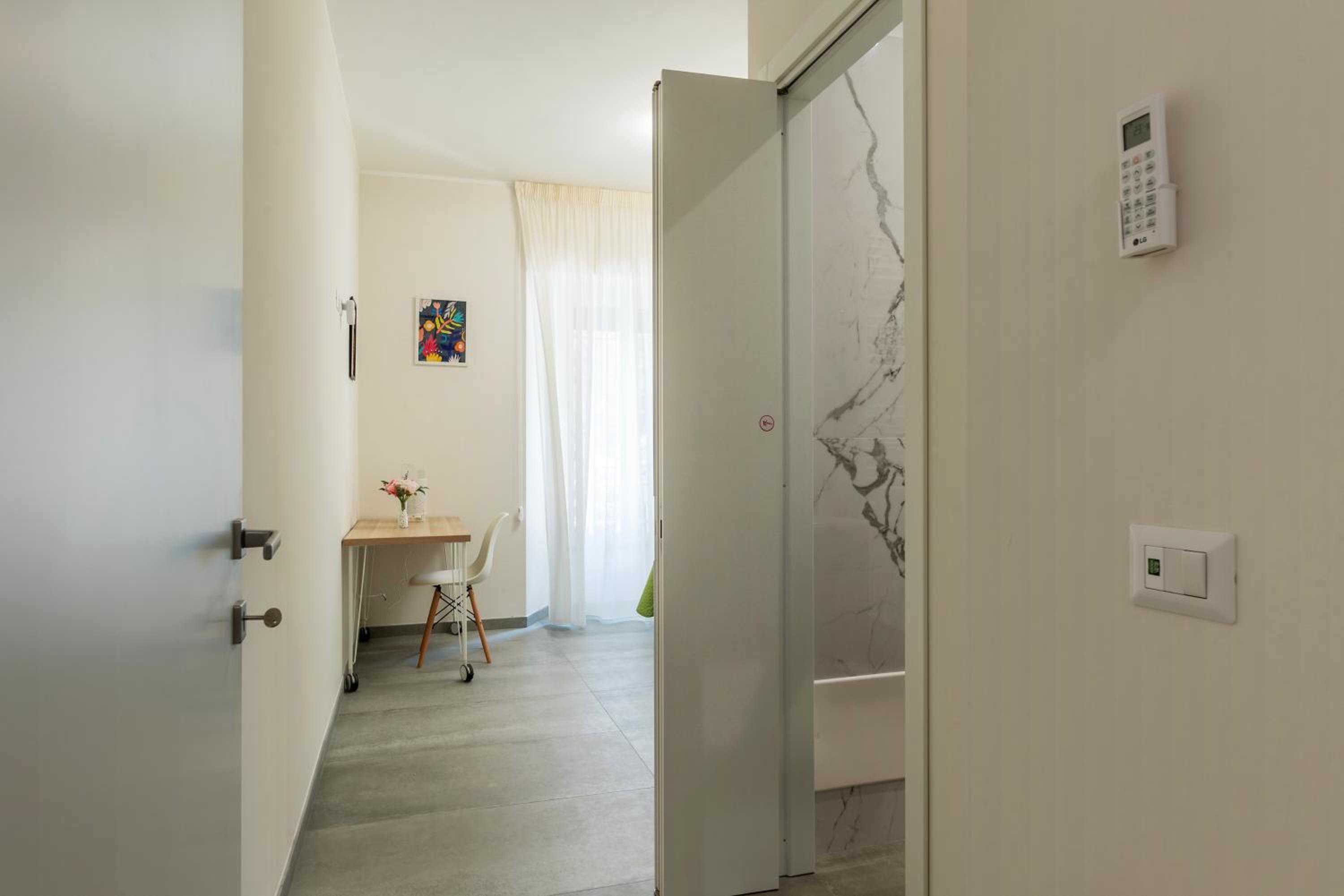 Eleonora Apartments