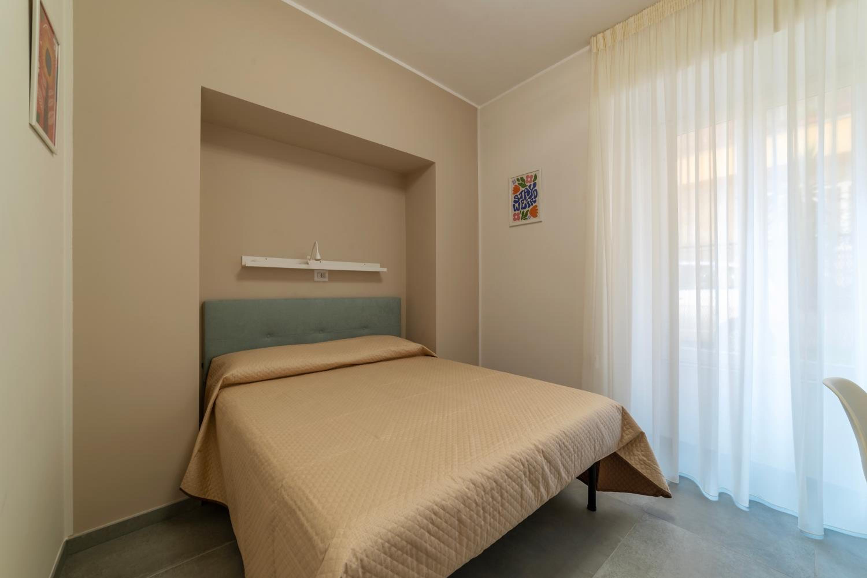 Eleonora Apartments