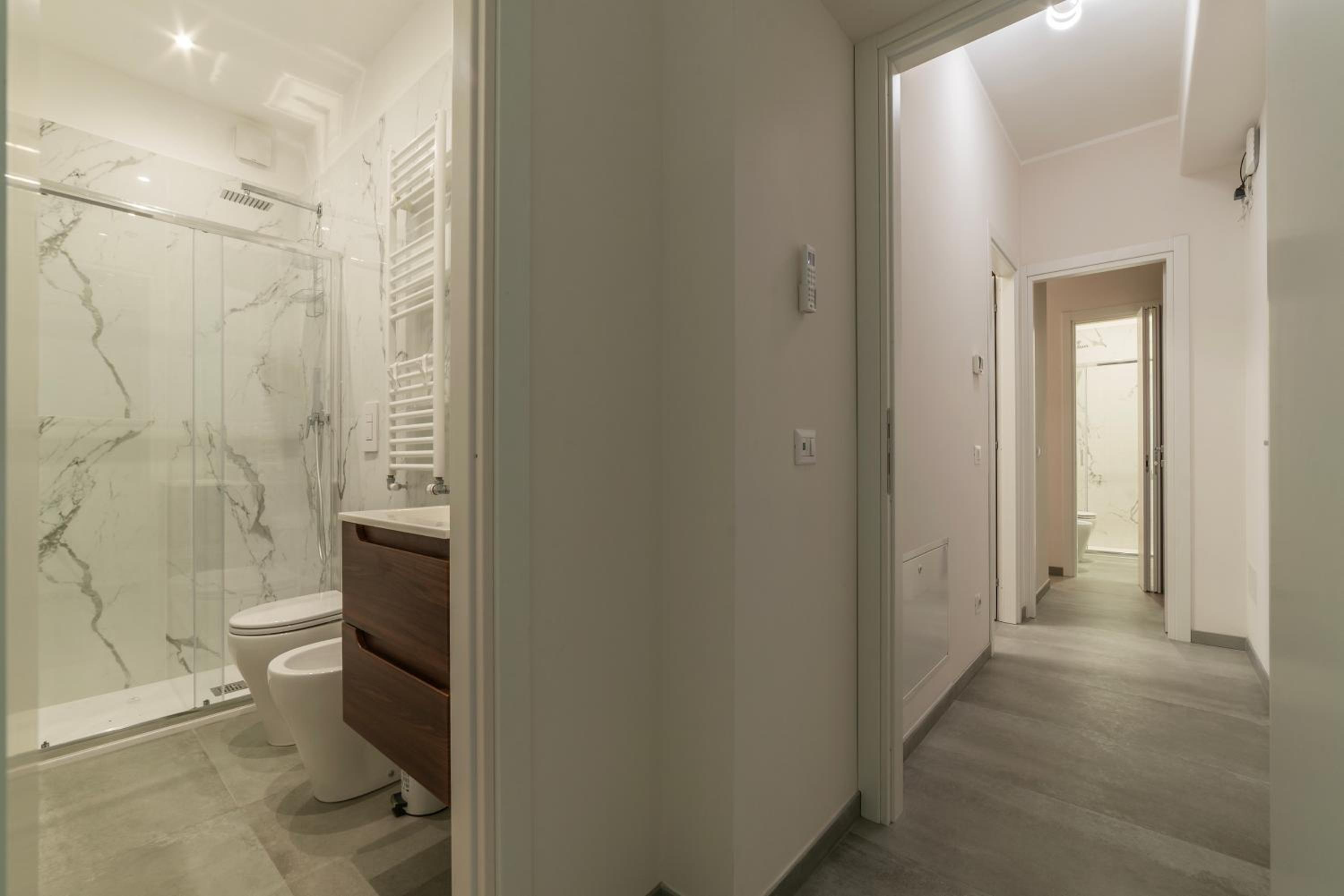 Eleonora Apartments
