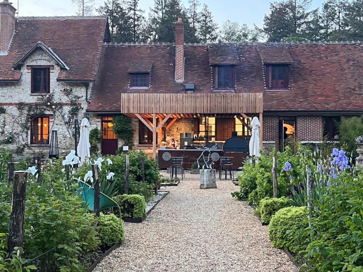 Loire Valley Lodges - Hotel 50