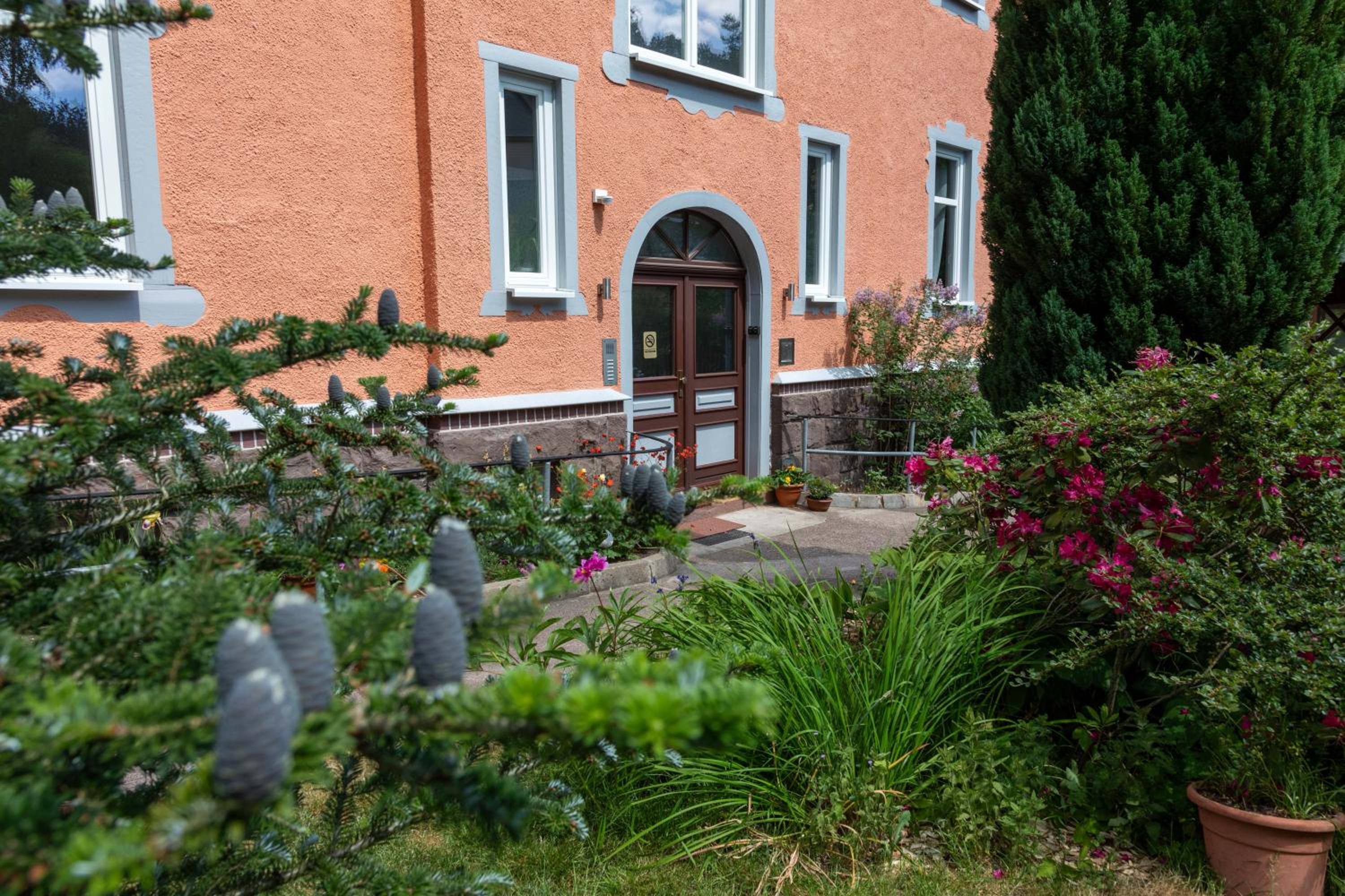 Moderne Ferienwohnungen in alter Villa