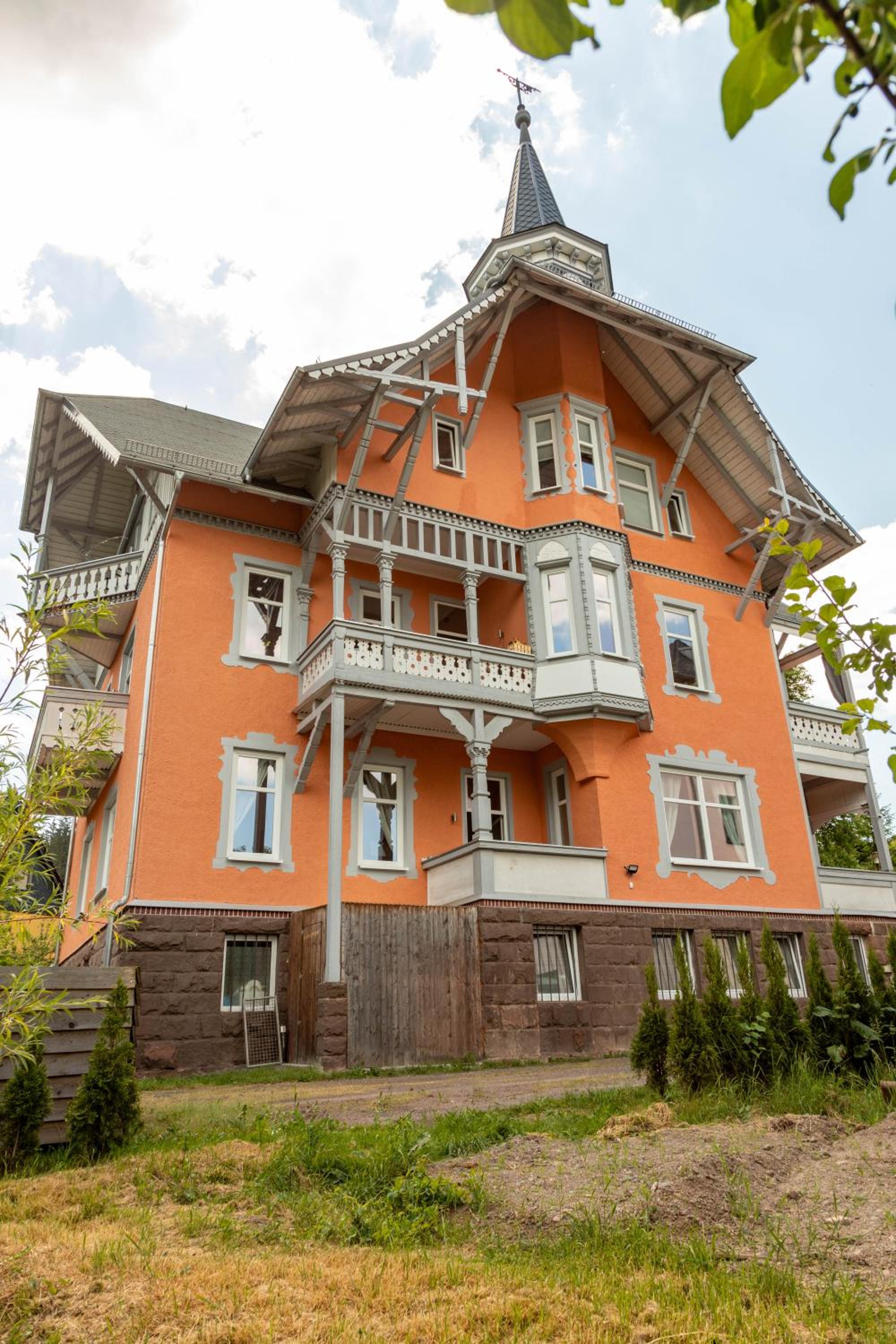 Moderne Ferienwohnungen in alter Villa