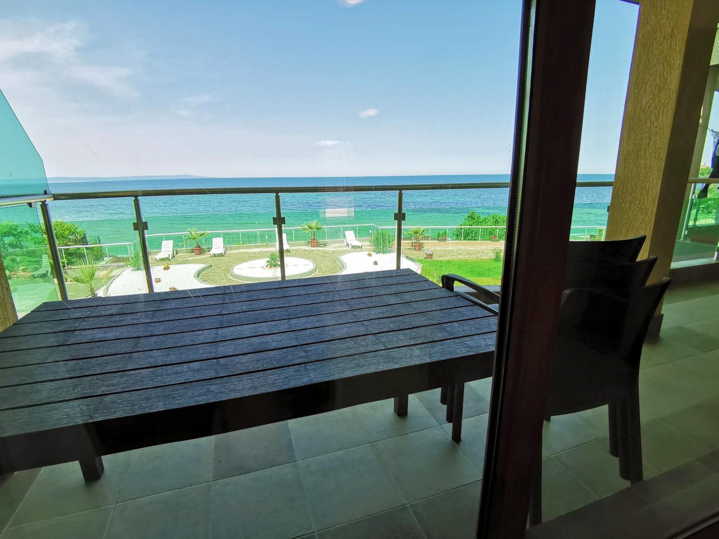 Black Sea Paradise, luxury apartments view 5